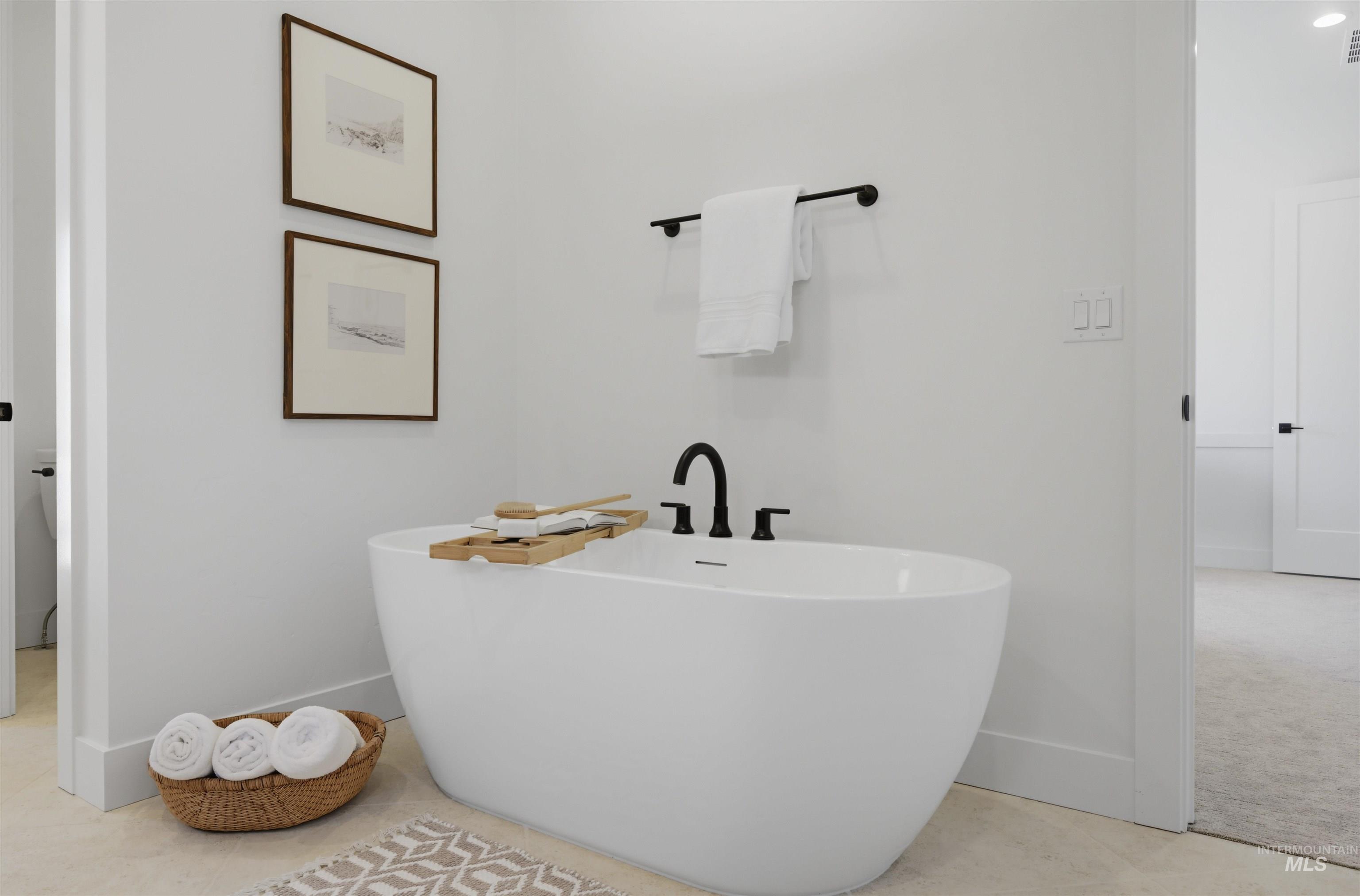 2106 N Annadale Ave, Eagle, Idaho 83616, 4 Bedrooms, 3.5 Bathrooms, Residential For Sale, Price $1,174,000,MLS 98939589