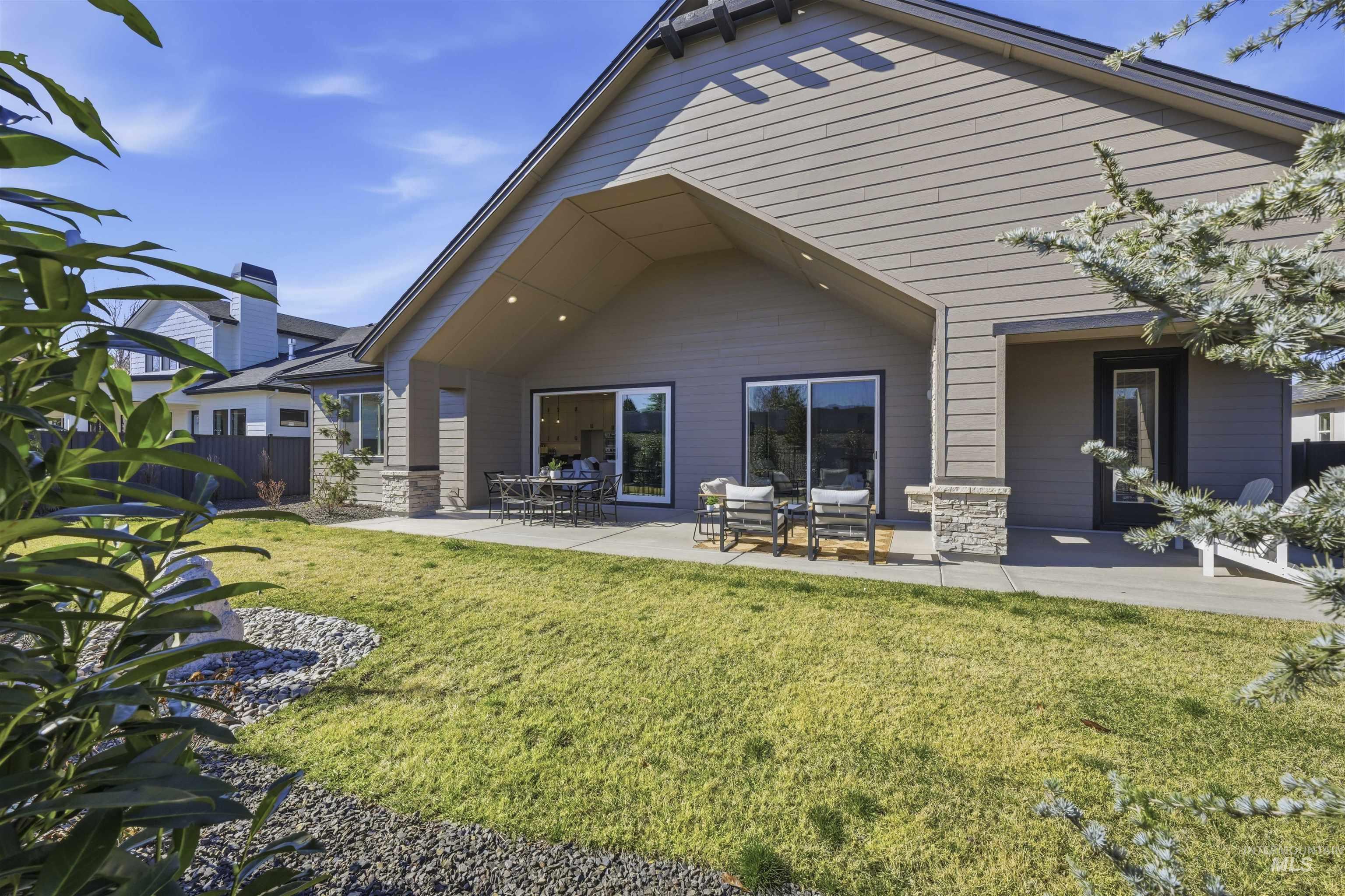 2106 N Annadale Ave, Eagle, Idaho 83616, 4 Bedrooms, 3.5 Bathrooms, Residential For Sale, Price $1,174,000,MLS 98939589