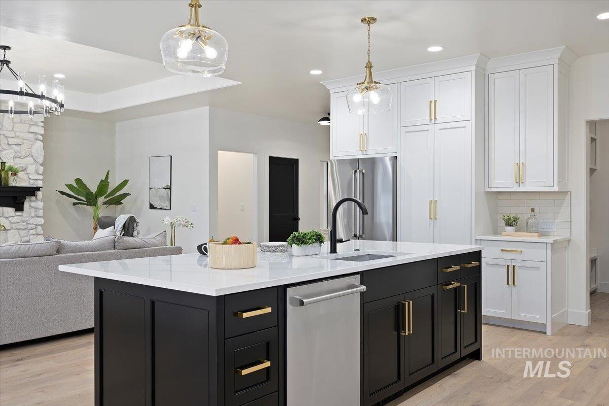 2031 Red Rock Way, Twin Falls, Idaho 83301, 5 Bedrooms, 3.5 Bathrooms, Residential For Sale, Price $749,900,MLS 98939842