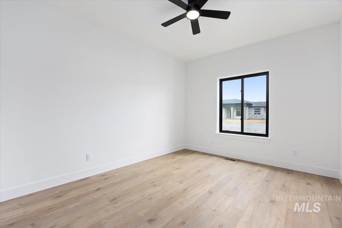 2031 Red Rock Way, Twin Falls, Idaho 83301, 5 Bedrooms, 3.5 Bathrooms, Residential For Sale, Price $749,900,MLS 98939842