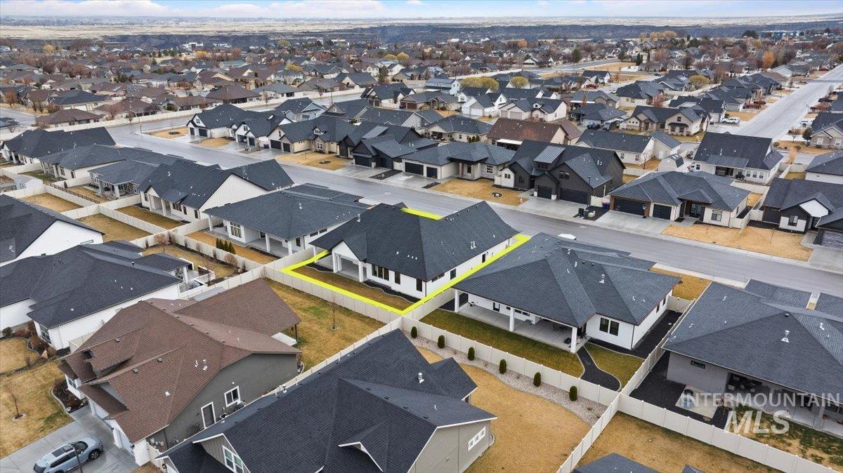 2031 Red Rock Way, Twin Falls, Idaho 83301, 5 Bedrooms, 3.5 Bathrooms, Residential For Sale, Price $749,900,MLS 98939842