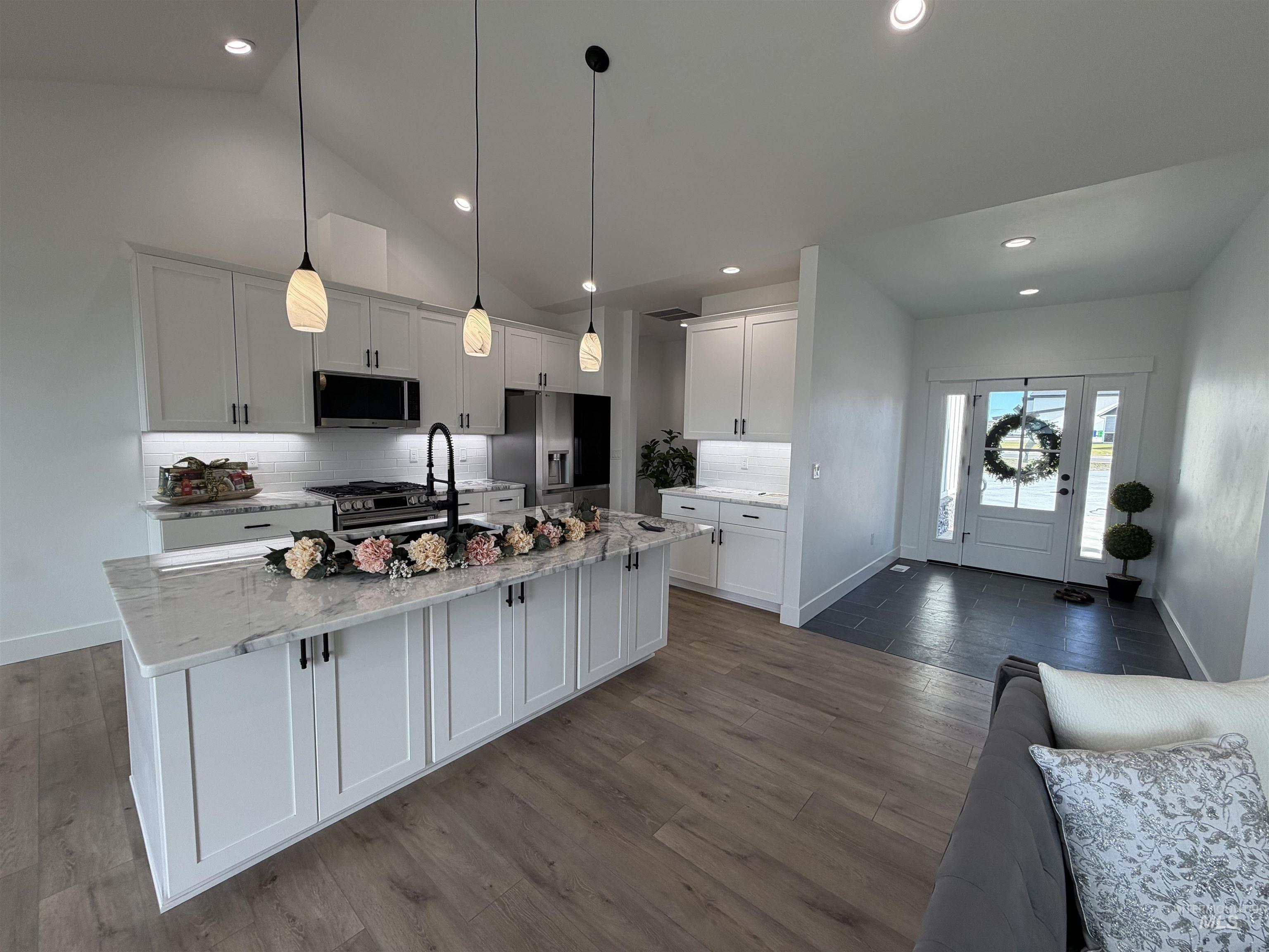 3714 Skyview Dr., Lewiston, Idaho 83501, 4 Bedrooms, 3 Bathrooms, Residential For Sale, Price $559,000, 98940357