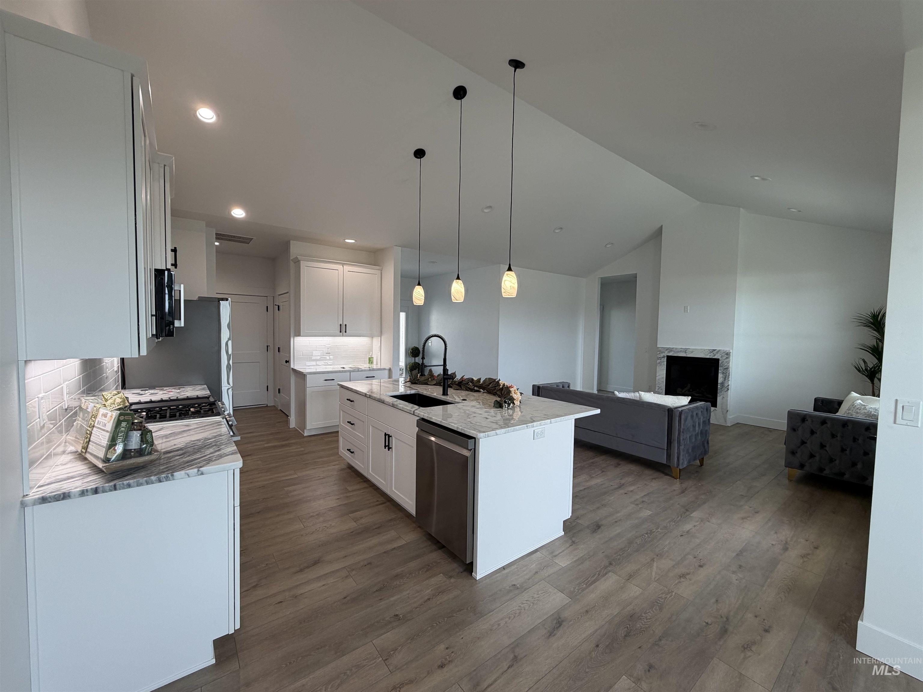 3714 Skyview Dr., Lewiston, Idaho 83501, 4 Bedrooms, 3 Bathrooms, Residential For Sale, Price $559,000, 98940357