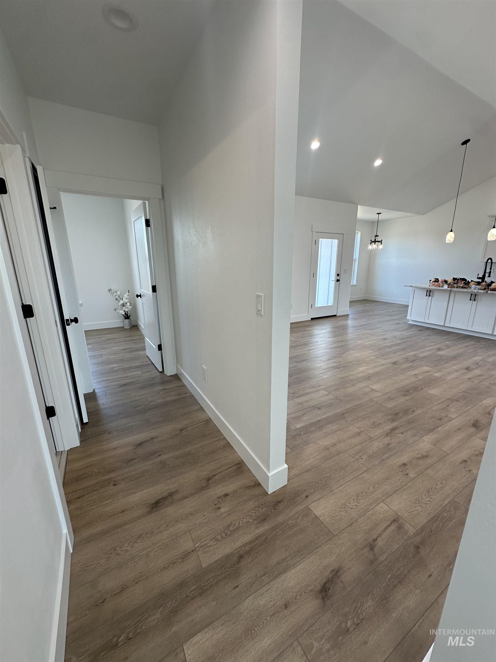 3714 Skyview Dr., Lewiston, Idaho 83501, 4 Bedrooms, 3 Bathrooms, Residential For Sale, Price $559,000,MLS 98940357