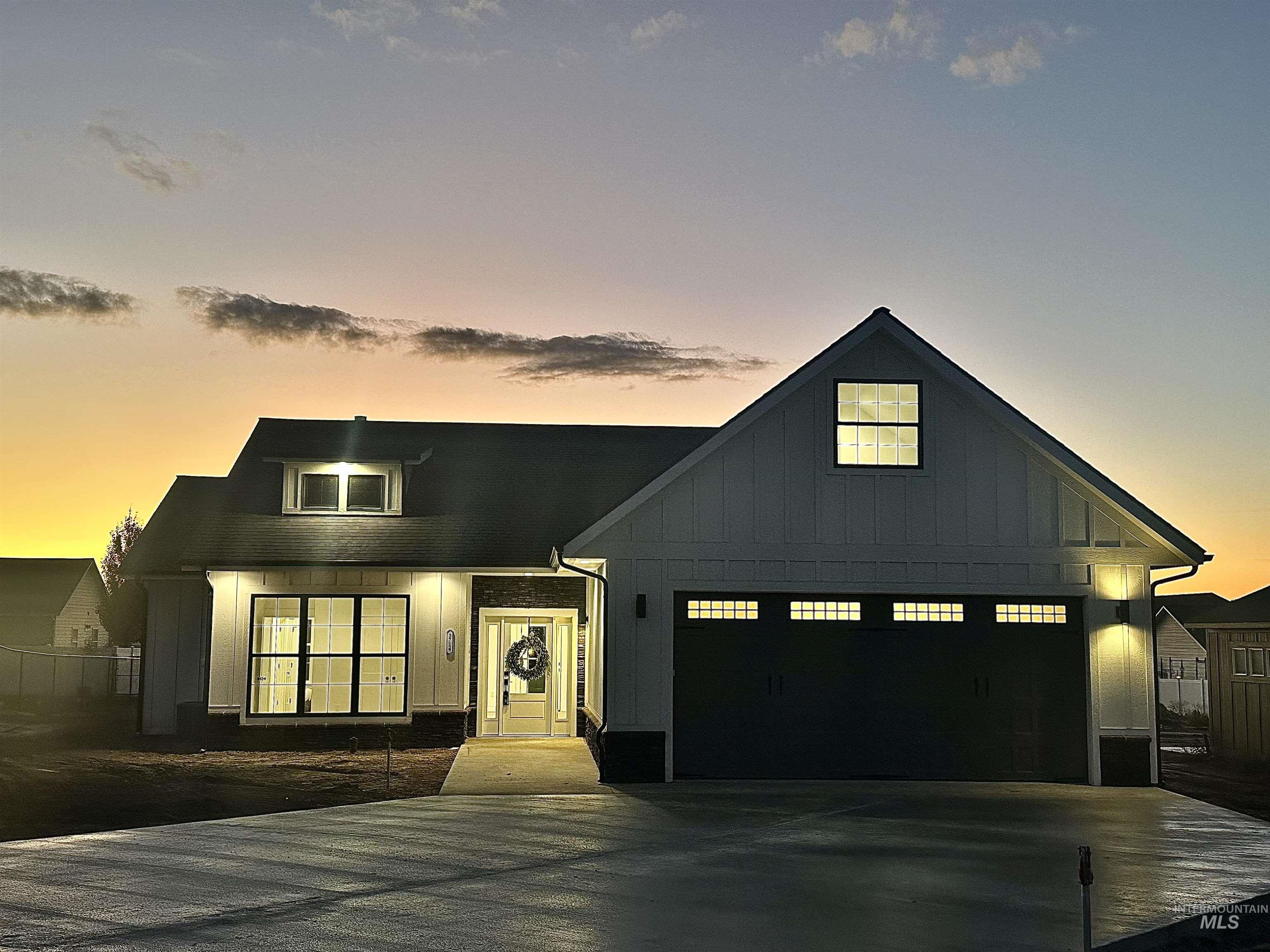 3714 Skyview Dr., Lewiston, Idaho 83501, 4 Bedrooms, 3 Bathrooms, Residential For Sale, Price $559,000,MLS 98940357