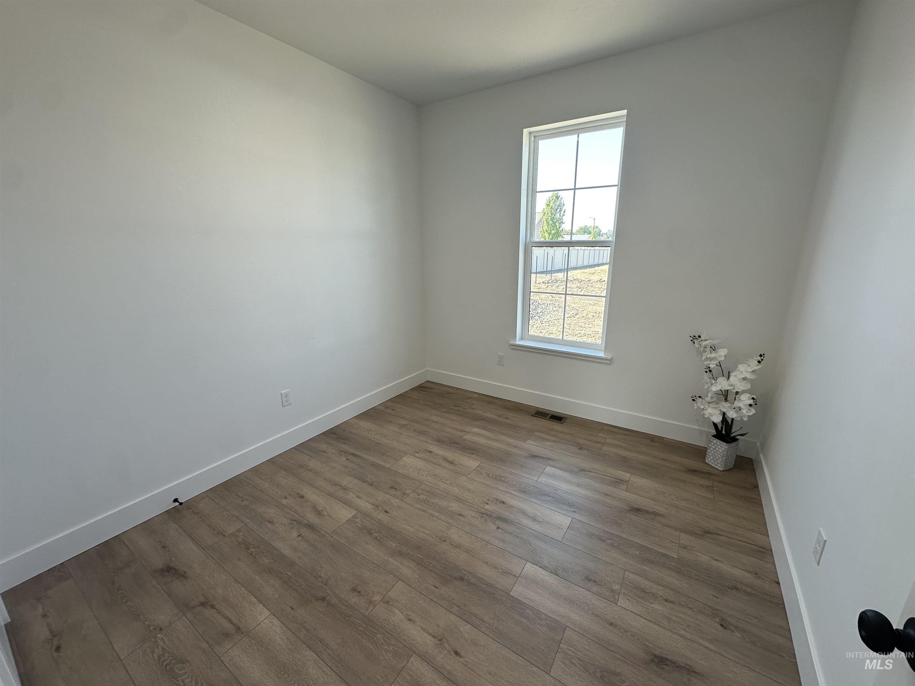 3714 Skyview Dr., Lewiston, Idaho 83501, 4 Bedrooms, 3 Bathrooms, Residential For Sale, Price $559,000,MLS 98940357