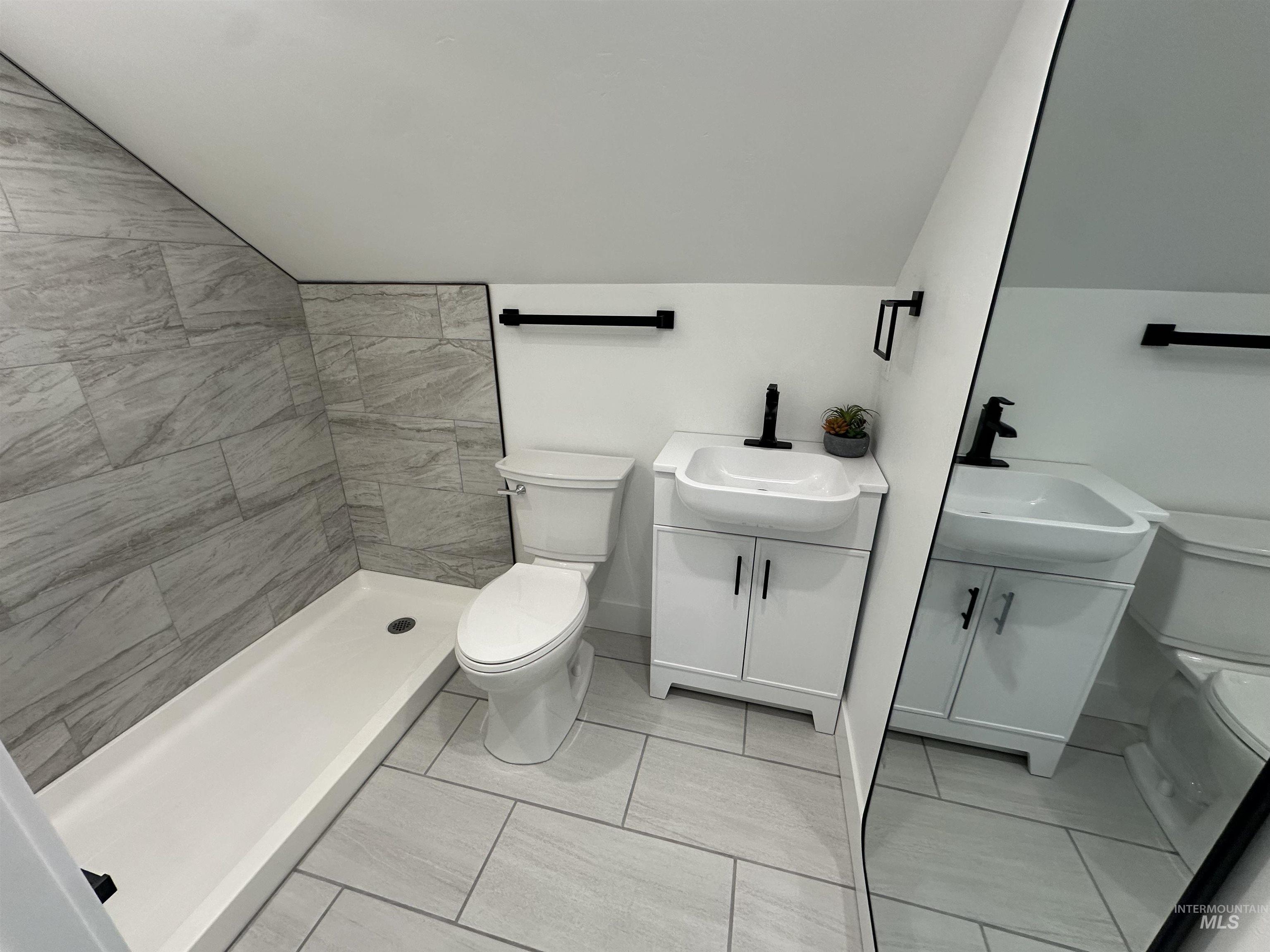 3714 Skyview Dr., Lewiston, Idaho 83501, 4 Bedrooms, 3 Bathrooms, Residential For Sale, Price $559,000,MLS 98940357