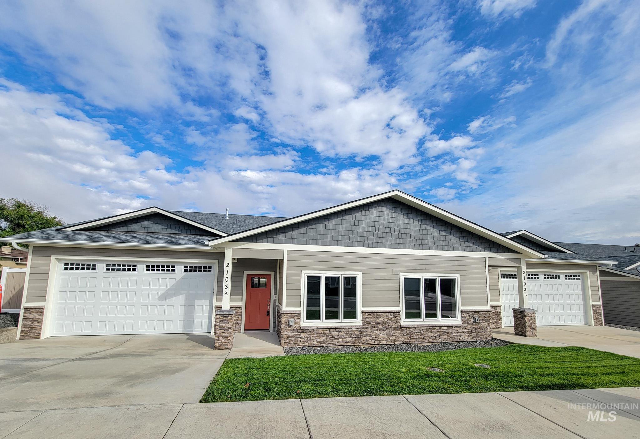 2103 Alder, Lewiston, Idaho 83501, 2 Bedrooms, 2 Bathrooms, Residential For Sale, Price $419,900,MLS 98940560