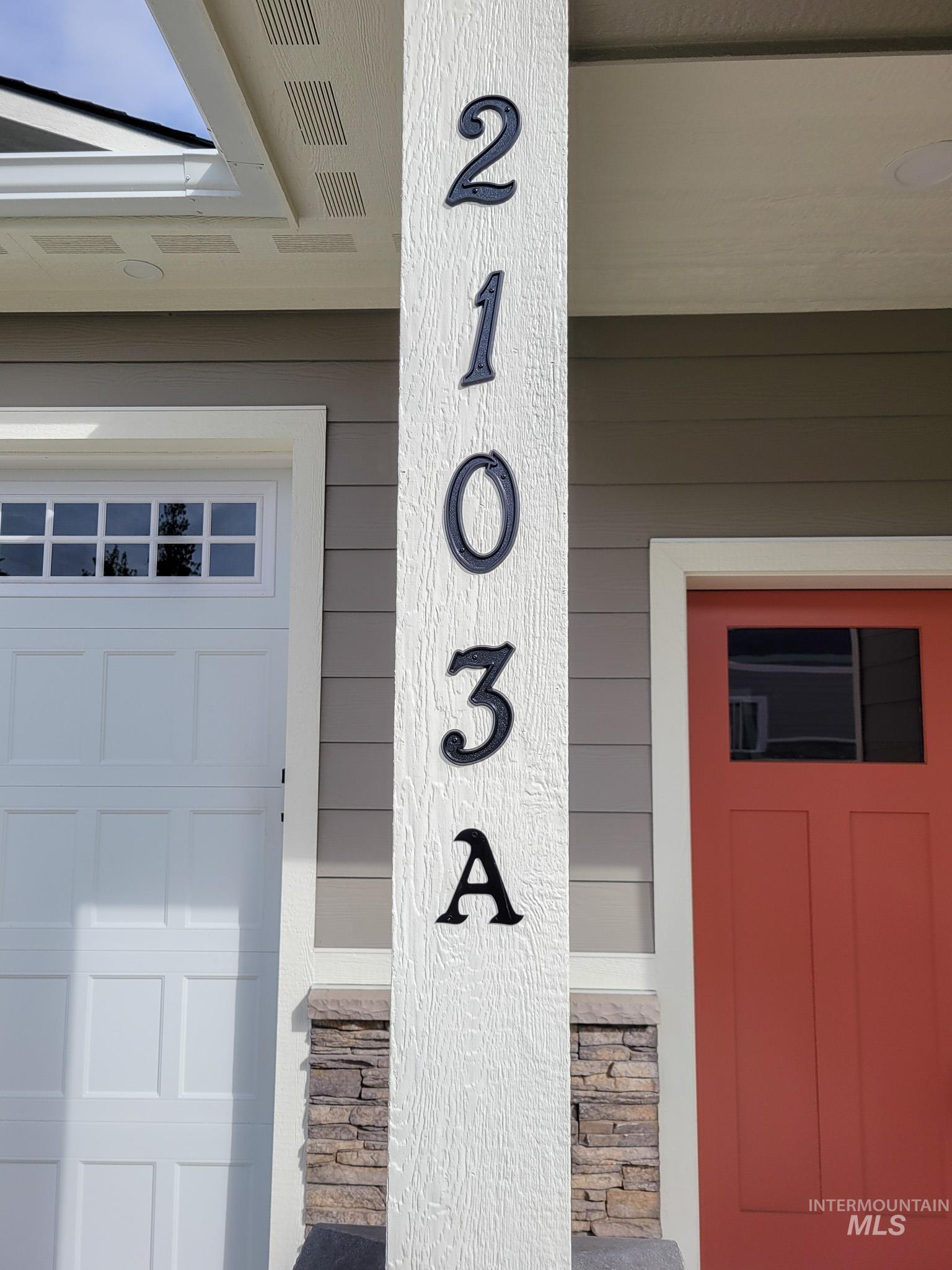 2103 Alder, Lewiston, Idaho 83501, 2 Bedrooms, 2 Bathrooms, Residential For Sale, Price $419,900,MLS 98940560