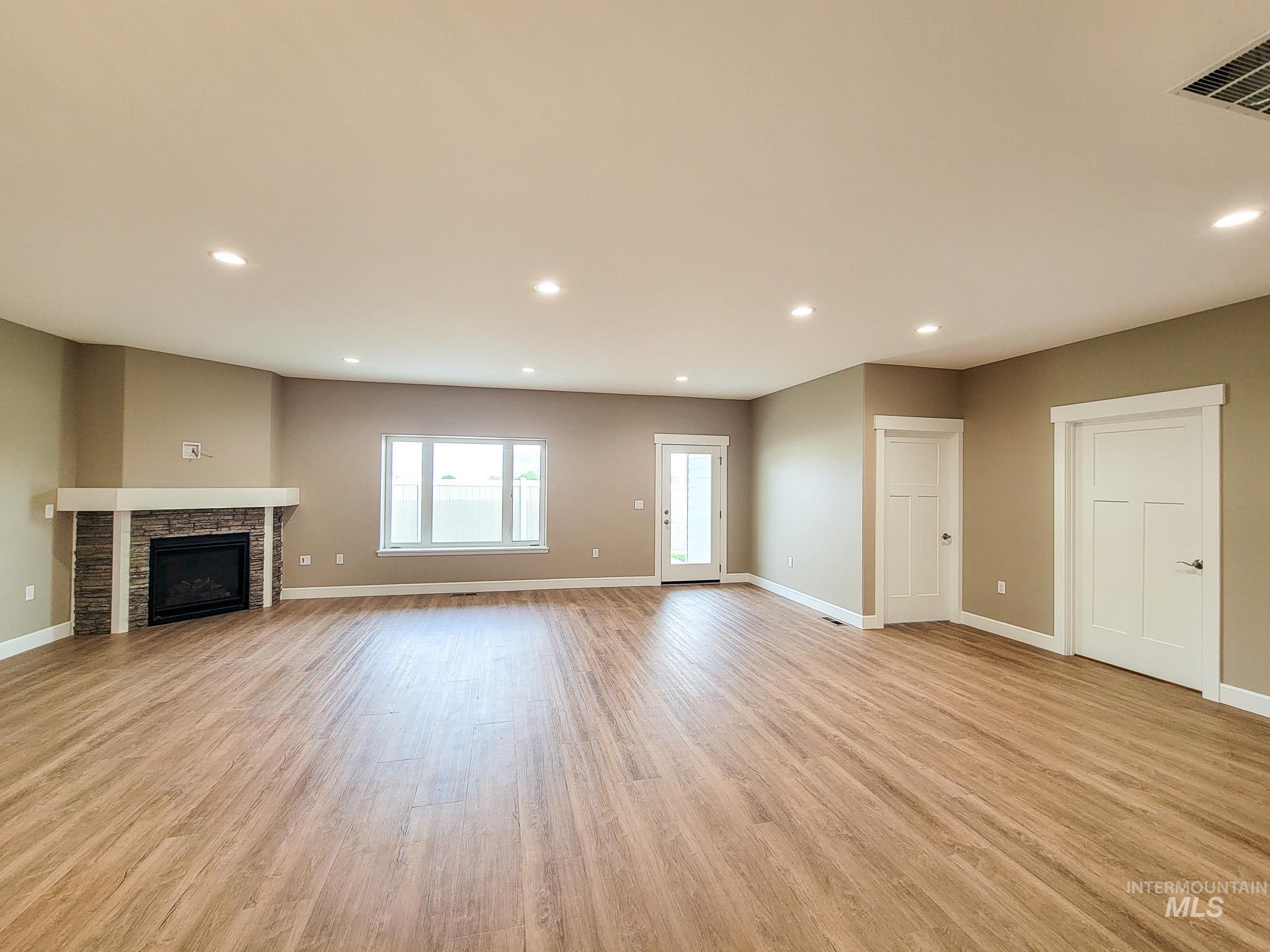 2103 Alder, Lewiston, Idaho 83501, 3 Bedrooms, 2 Bathrooms, Residential For Sale, Price $475,000,MLS 98940563