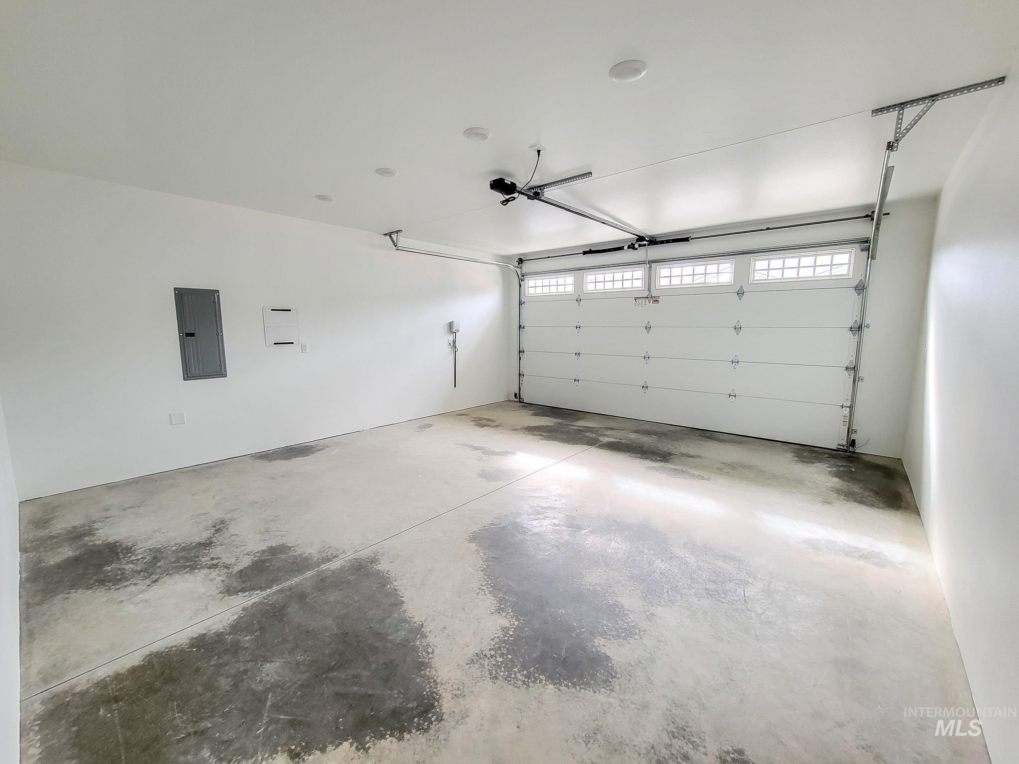 2103 Alder, Lewiston, Idaho 83501, 3 Bedrooms, 2 Bathrooms, Residential For Sale, Price $475,000,MLS 98940563