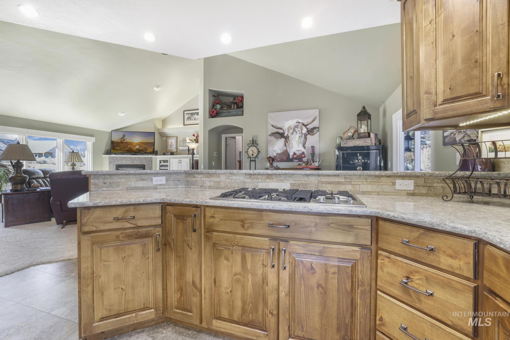 4124 N Meadow Ridge Circle, Twin Falls, Idaho 83301, 4 Bedrooms, 3.5 Bathrooms, Residential For Sale, Price $639,900,MLS 98940689