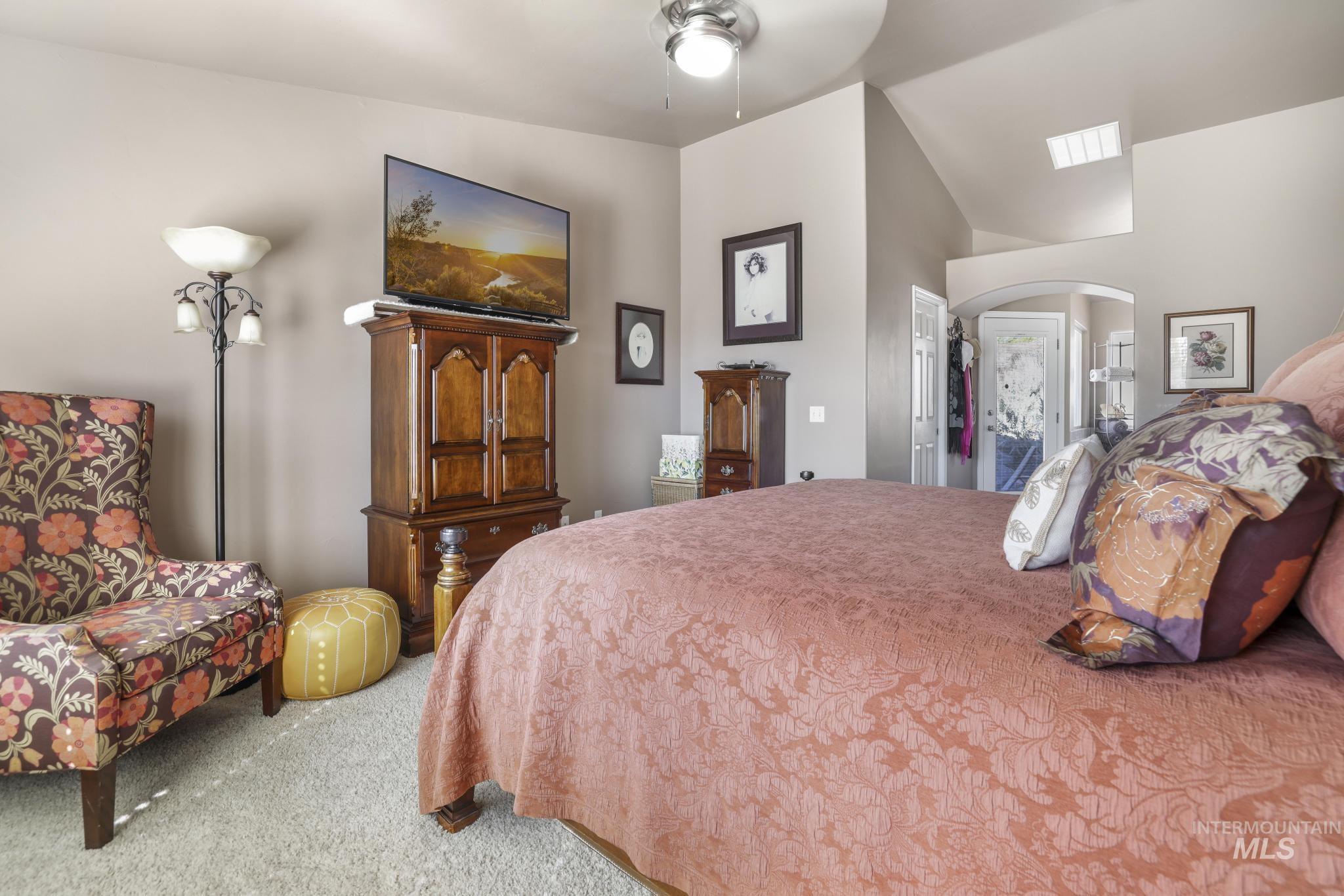 4124 N Meadow Ridge Circle, Twin Falls, Idaho 83301, 4 Bedrooms, 3.5 Bathrooms, Residential For Sale, Price $639,900,MLS 98940689