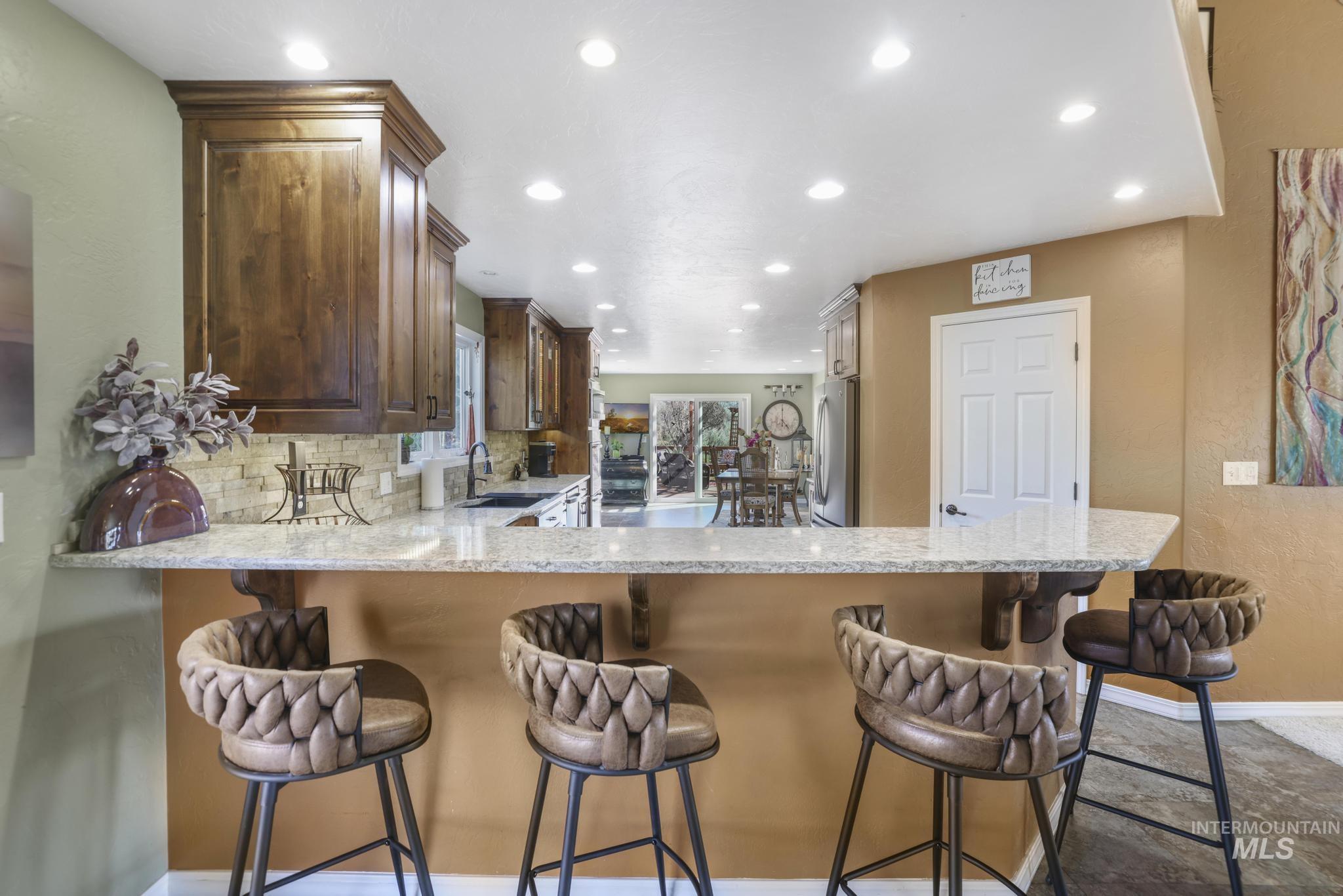 4124 N Meadow Ridge Circle, Twin Falls, Idaho 83301, 4 Bedrooms, 3.5 Bathrooms, Residential For Sale, Price $639,900,MLS 98940689