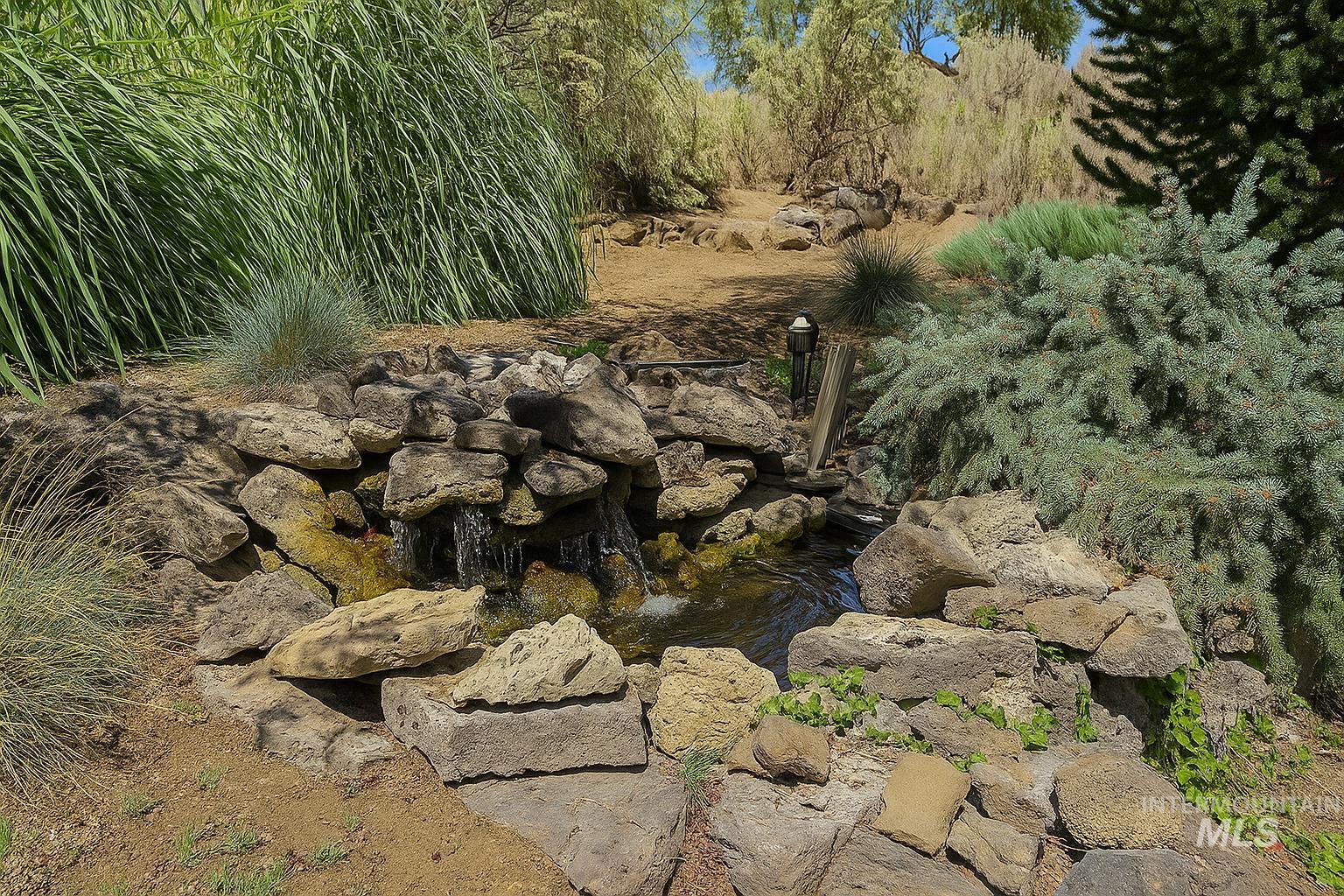 4124 N Meadow Ridge Circle, Twin Falls, Idaho 83301, 4 Bedrooms, 3.5 Bathrooms, Residential For Sale, Price $639,900,MLS 98940689