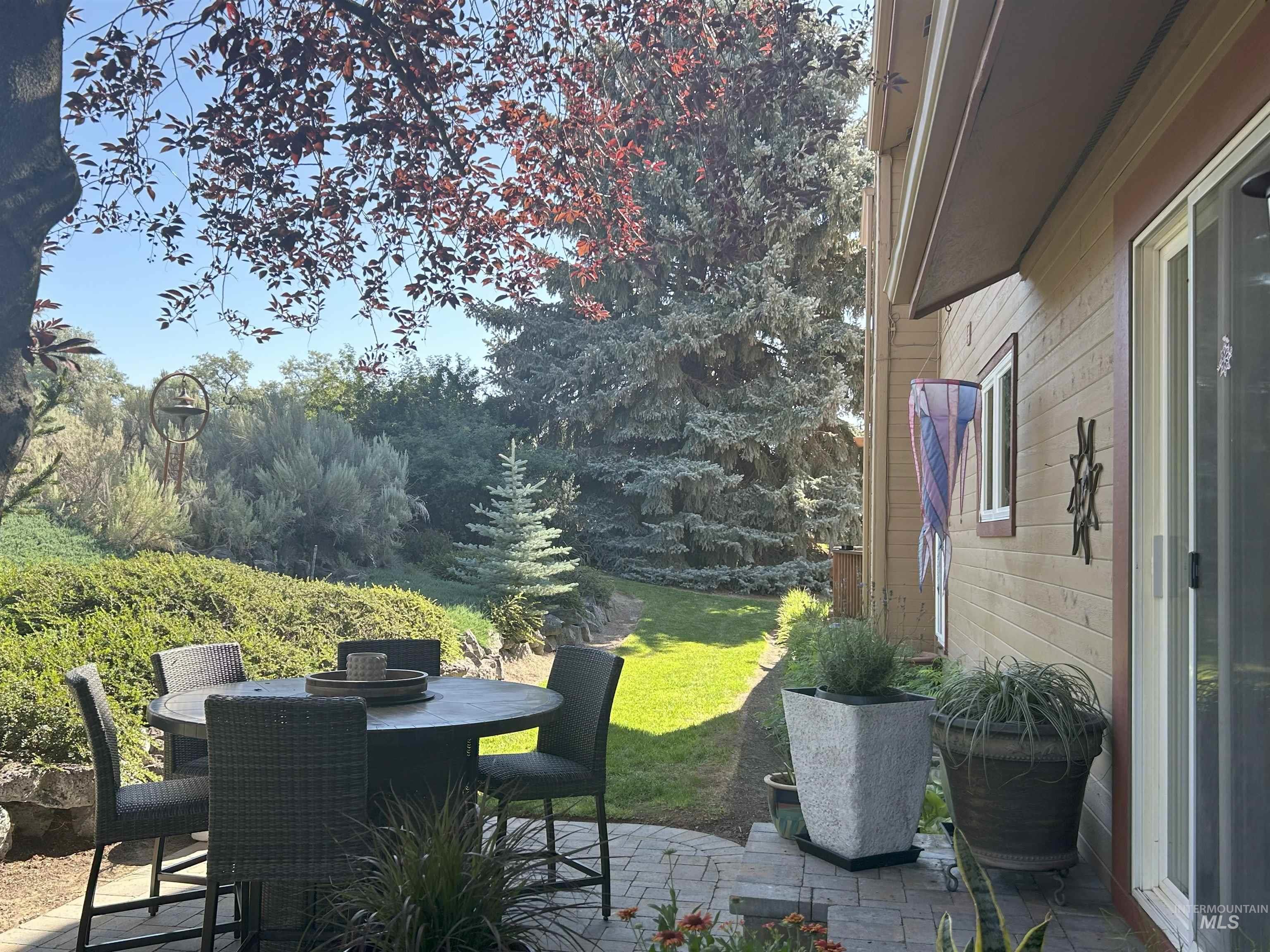 4124 N Meadow Ridge Circle, Twin Falls, Idaho 83301, 4 Bedrooms, 3.5 Bathrooms, Residential For Sale, Price $639,900,MLS 98940689