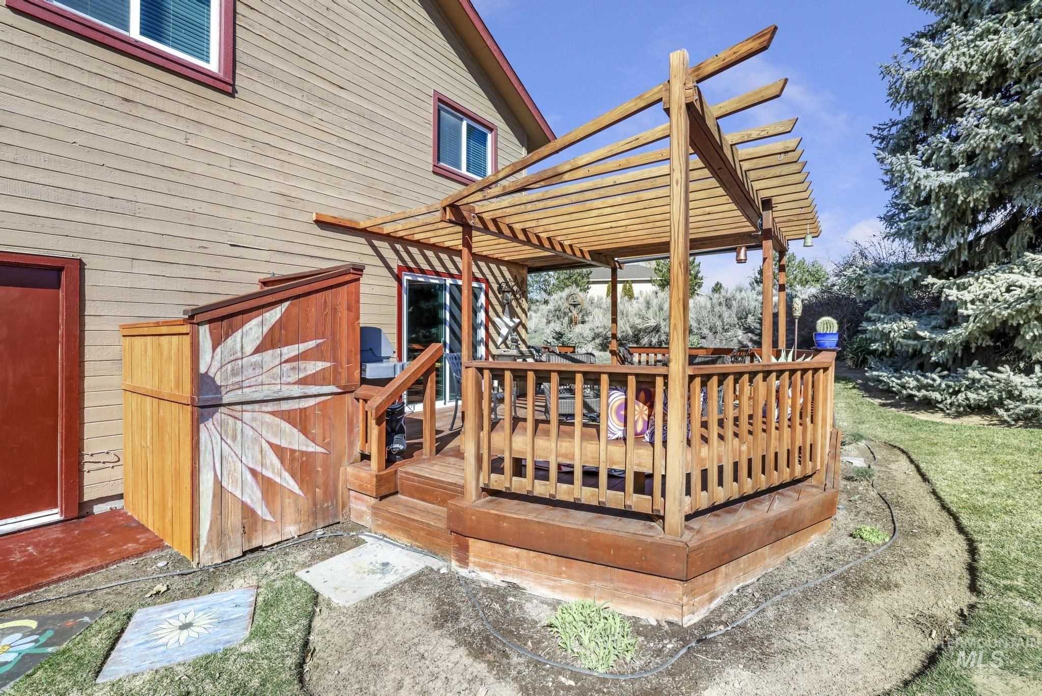 4124 N Meadow Ridge Circle, Twin Falls, Idaho 83301, 4 Bedrooms, 3.5 Bathrooms, Residential For Sale, Price $639,900,MLS 98940689