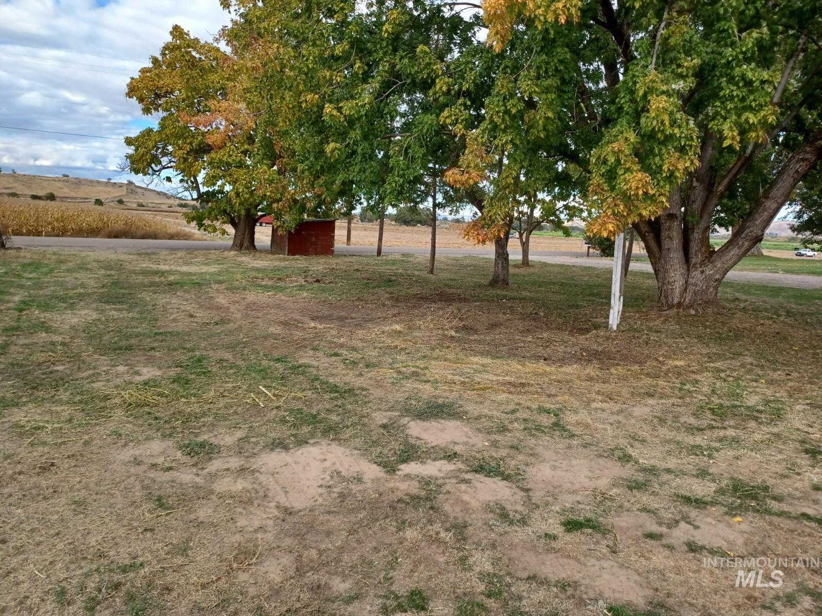 185 Douglas Rd, Ontario, Oregon 97914, 3 Bedrooms, 1 Bathroom, Residential For Sale, Price $453,000,MLS 98940811