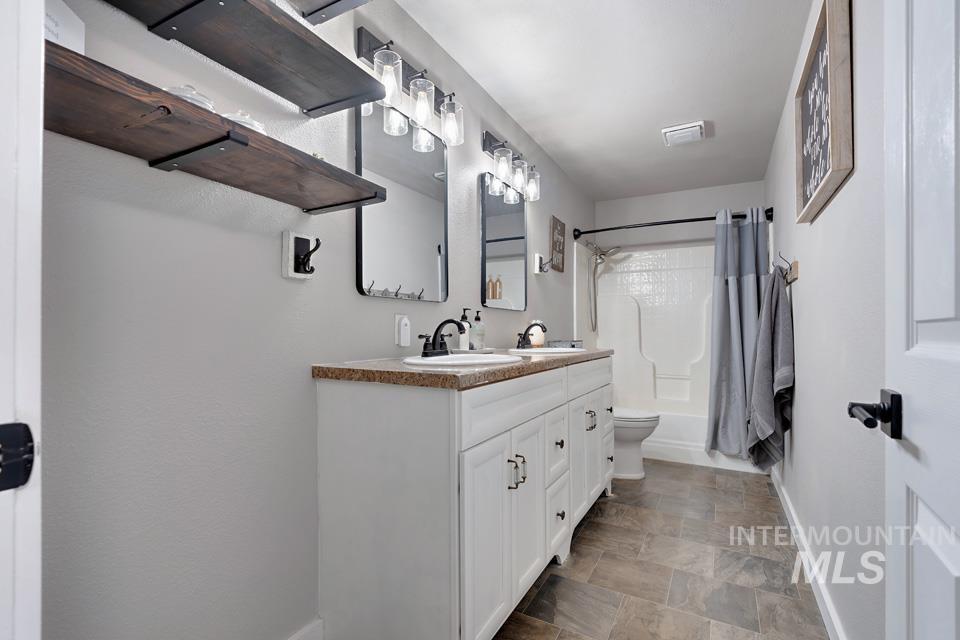 3685 Wild Wood Ln, New Plymouth, Idaho 83655, 4 Bedrooms, 3 Bathrooms, Residential For Sale, Price $524,900,MLS 98940870