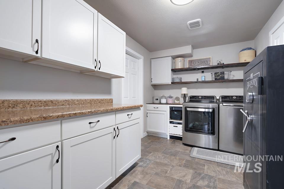 3685 Wild Wood Ln, New Plymouth, Idaho 83655, 4 Bedrooms, 3 Bathrooms, Residential For Sale, Price $524,900,MLS 98940870