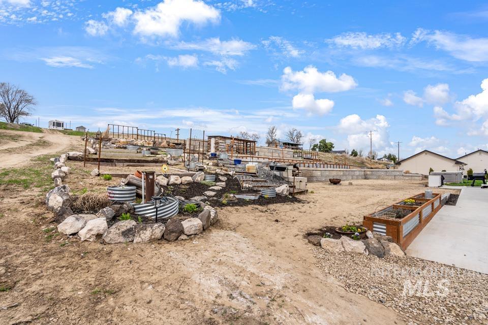 3685 Wild Wood Ln, New Plymouth, Idaho 83655, 4 Bedrooms, 3 Bathrooms, Residential For Sale, Price $524,900,MLS 98940870