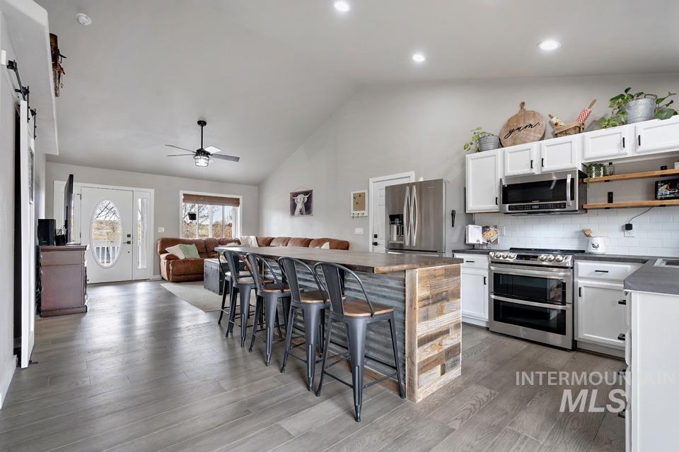 3685 Wild Wood Ln, New Plymouth, Idaho 83655, 4 Bedrooms, 3 Bathrooms, Residential For Sale, Price $524,900,MLS 98940870