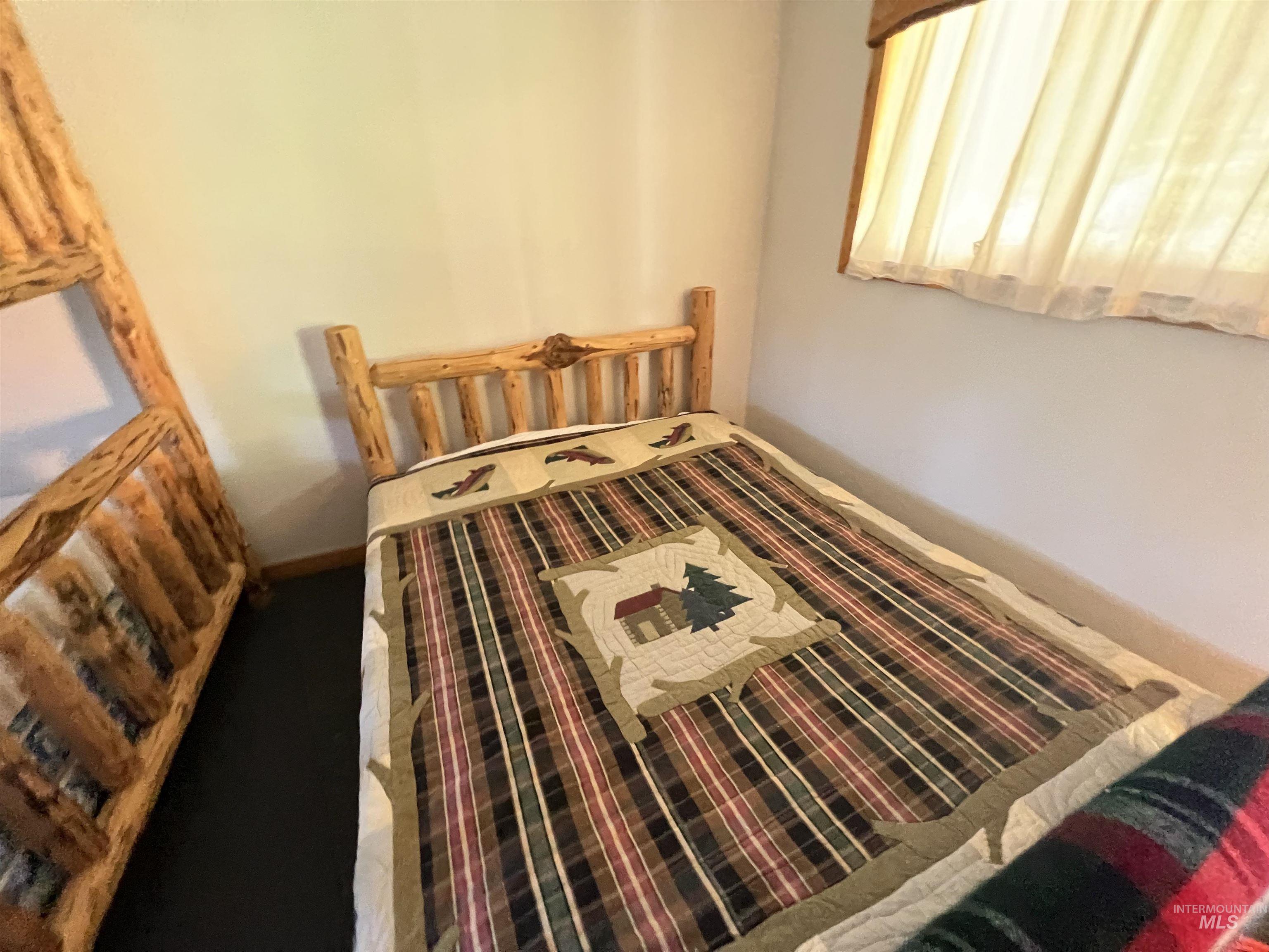 125 Black Diamond Lane, Dixie, Idaho 83525, 12 Bedrooms, 6 Rooms, Business/Commercial For Sale, Price $360,000,MLS 98941172