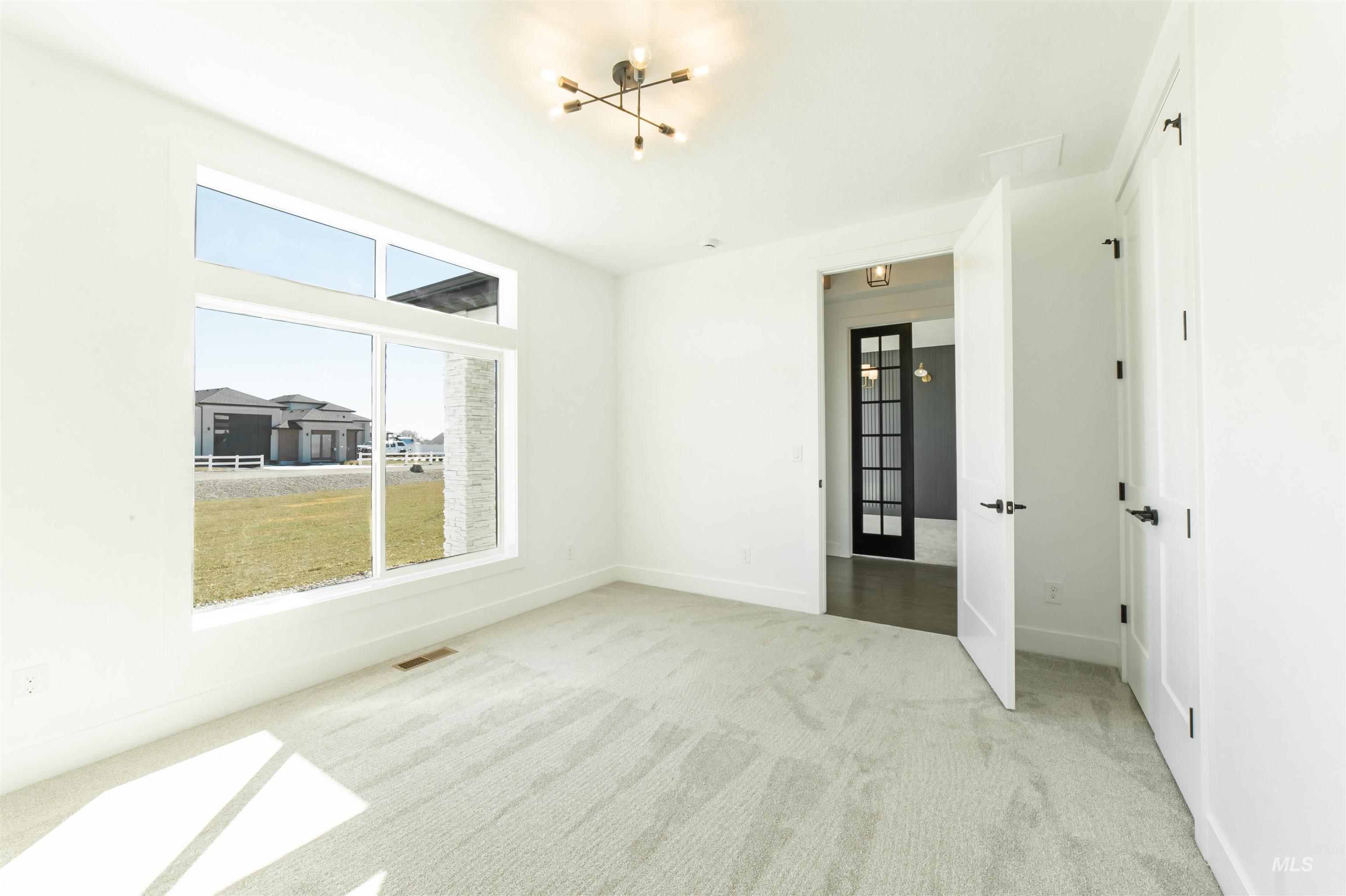 4300 NW Purple Sage Cir, Mountain Home, Idaho 83647, 3 Bedrooms, 3 Bathrooms, Residential For Sale, Price $670,000,MLS 98941310