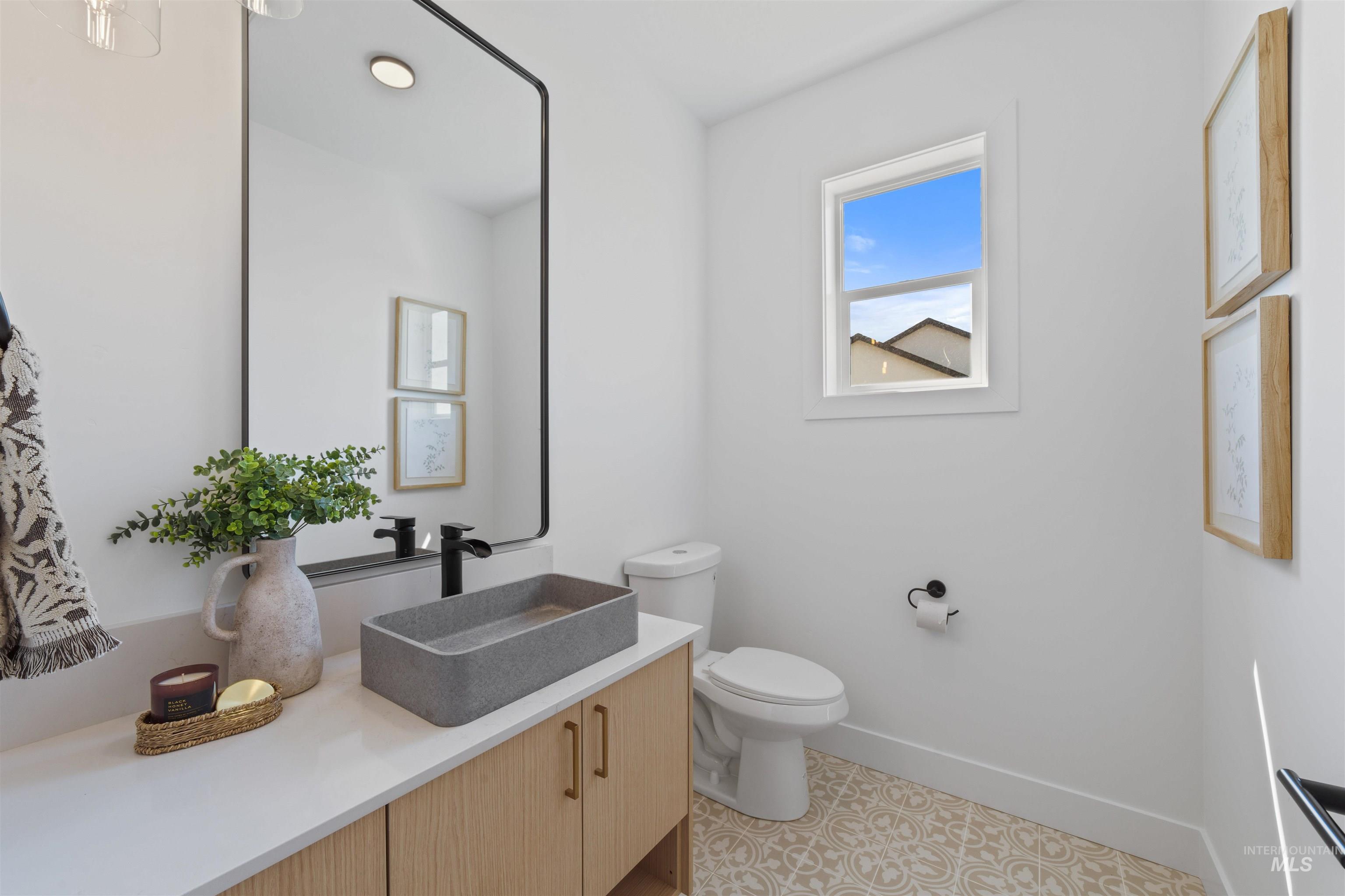 4300 NW Purple Sage Cir, Mountain Home, Idaho 83647, 3 Bedrooms, 3 Bathrooms, Residential For Sale, Price $670,000,MLS 98941310