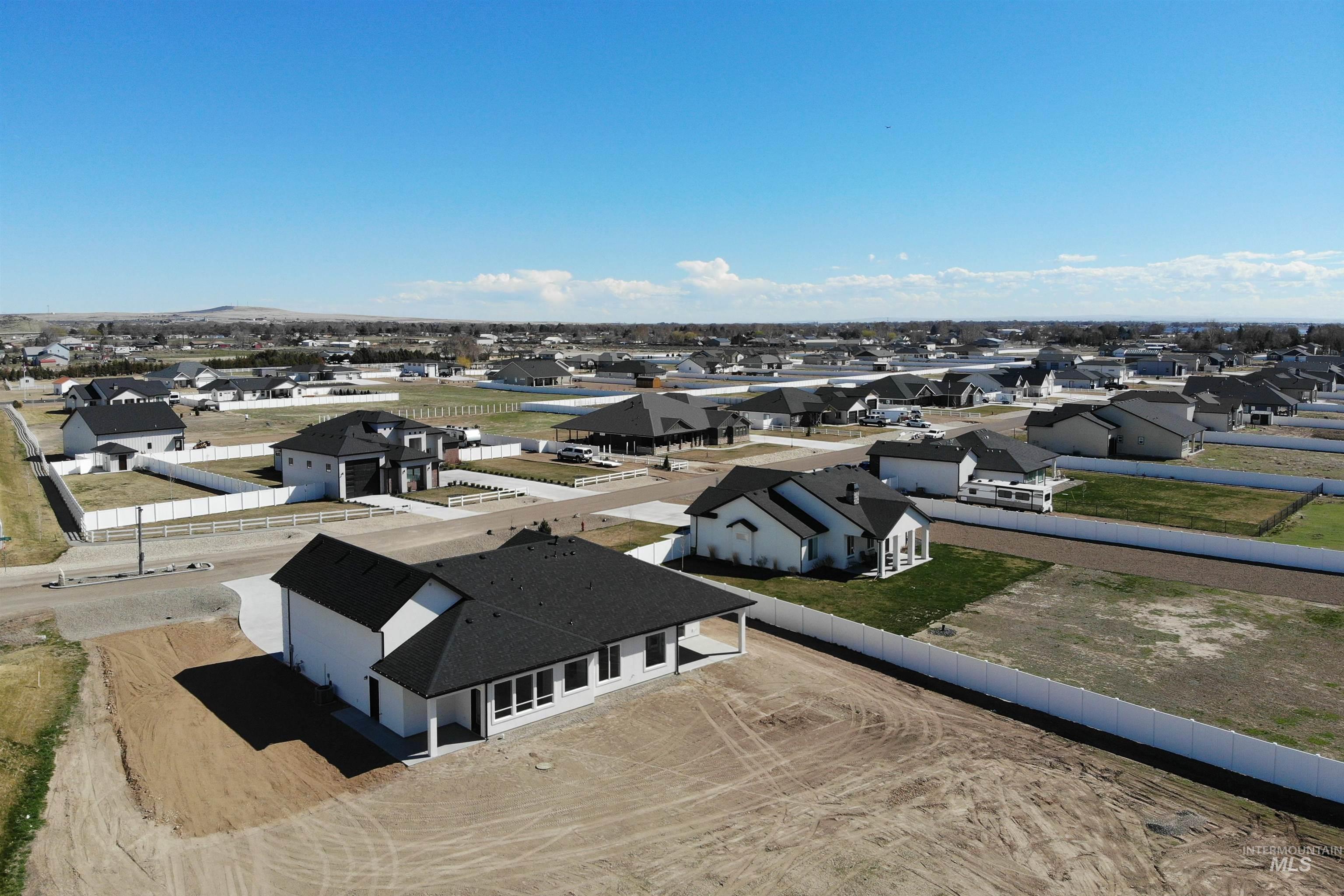 4300 NW Purple Sage Cir, Mountain Home, Idaho 83647, 3 Bedrooms, 3 Bathrooms, Residential For Sale, Price $670,000,MLS 98941310