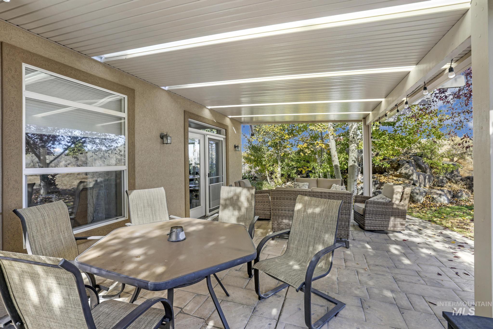 3408 Ridge Line Dr., Kimberly, Idaho 83341, 4 Bedrooms, 3.5 Bathrooms, Residential For Sale, Price $775,000,MLS 98941577