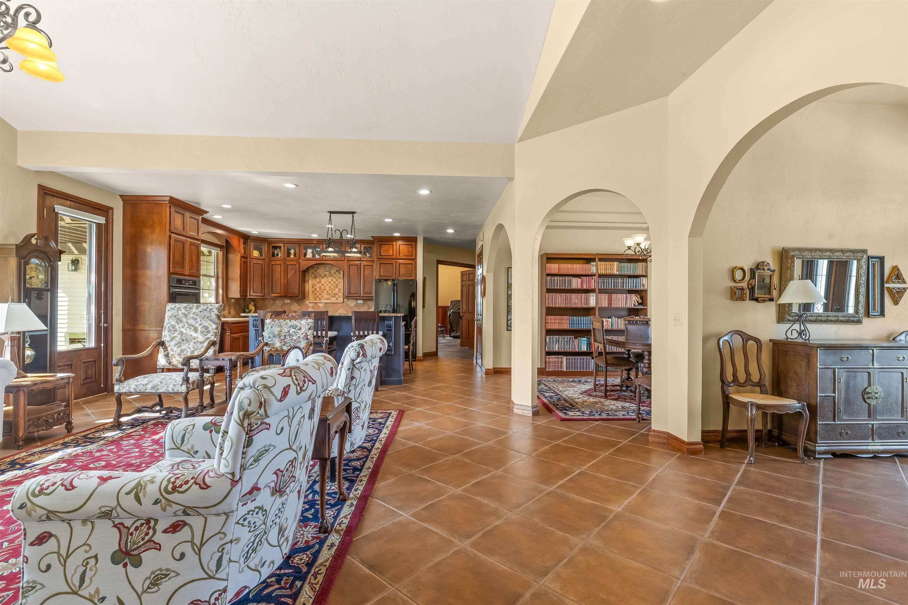 186 Ridgeview Drive, Grangeville, Idaho 83530, 3 Bedrooms, 2.5 Bathrooms, Residential For Sale, Price $1,099,000,MLS 98941882