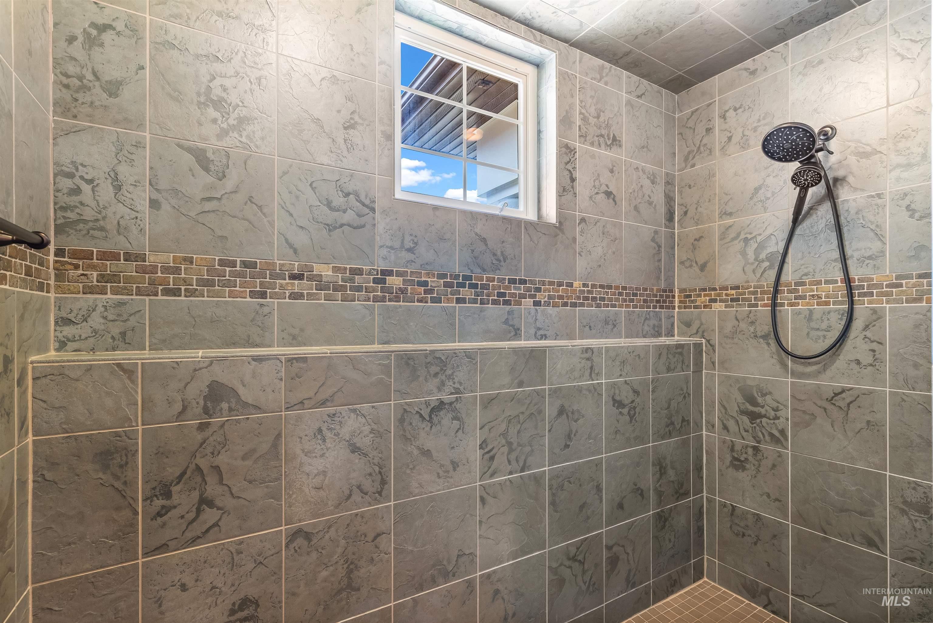 186 Ridgeview Drive, Grangeville, Idaho 83530, 3 Bedrooms, 2.5 Bathrooms, Residential For Sale, Price $1,099,000,MLS 98941882