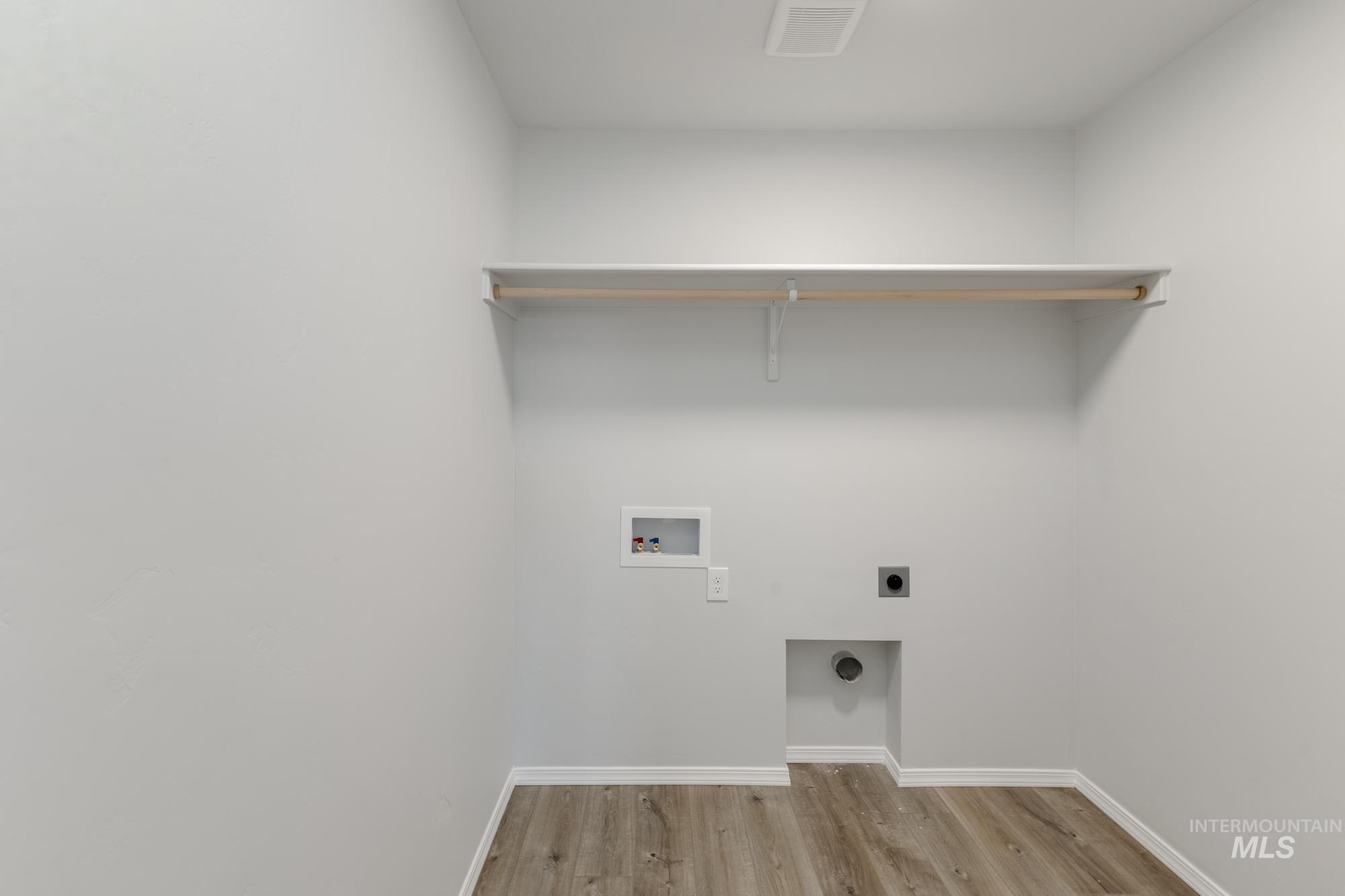 209 Aquamarine Ave, Caldwell, Idaho 83605, 4 Bedrooms, 2.5 Bathrooms, Residential For Sale, Price $439,990,MLS 98941963