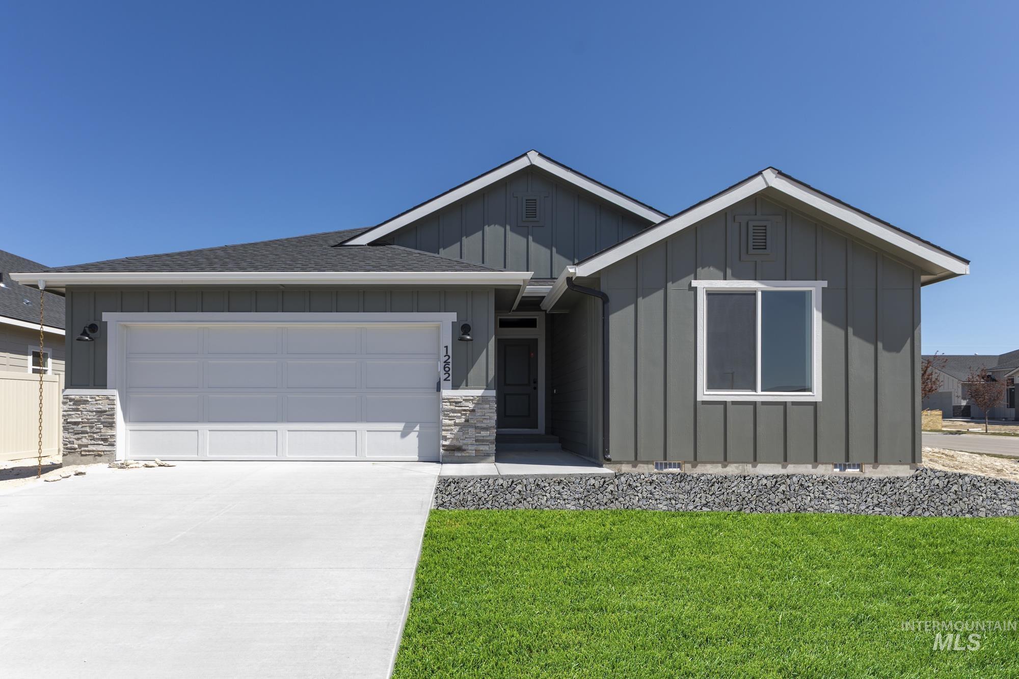 1262 W Bass River Dr, Meridian, Idaho 83642, 4 Bedrooms, 2 Bathrooms, Residential For Sale, Price $434,990,MLS 98941986