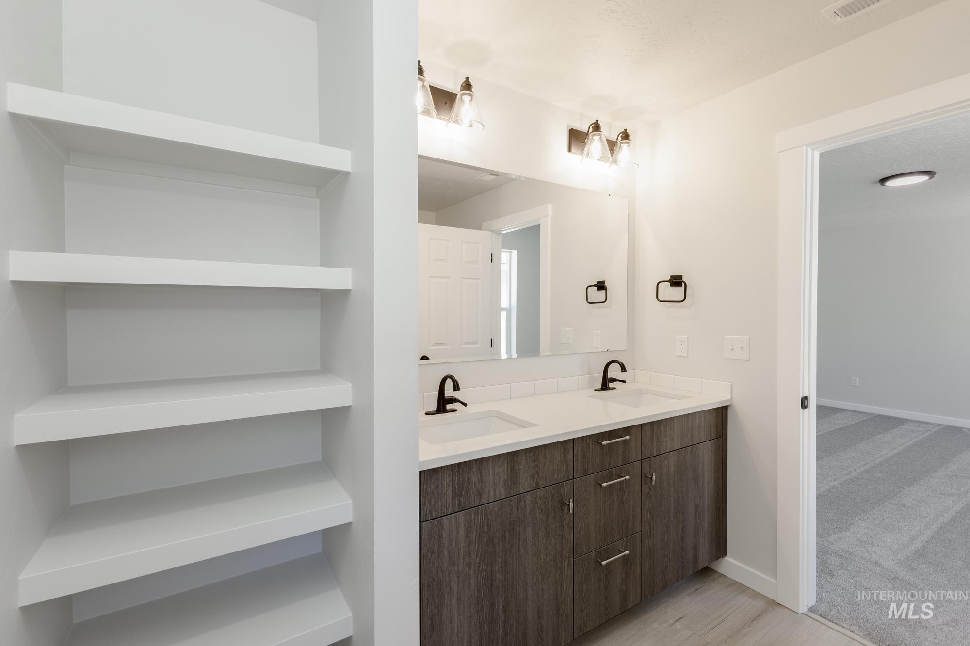 1262 W Bass River Dr, Meridian, Idaho 83642, 4 Bedrooms, 2 Bathrooms, Residential For Sale, Price $434,990,MLS 98941986