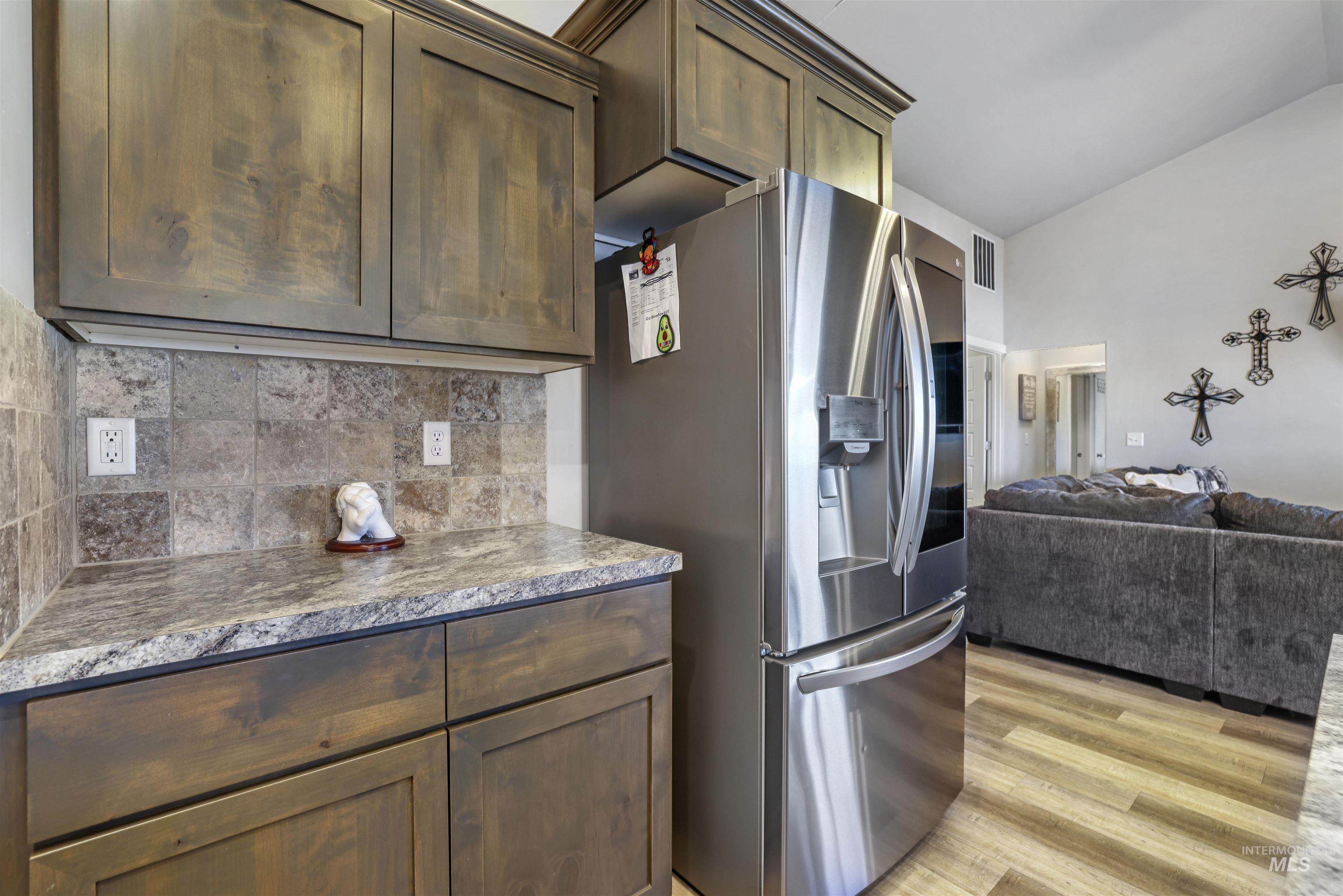 1421 N Birch St, Jerome, Idaho 83338, 3 Bedrooms, 2 Bathrooms, Residential For Sale, Price $384,900,MLS 98942103