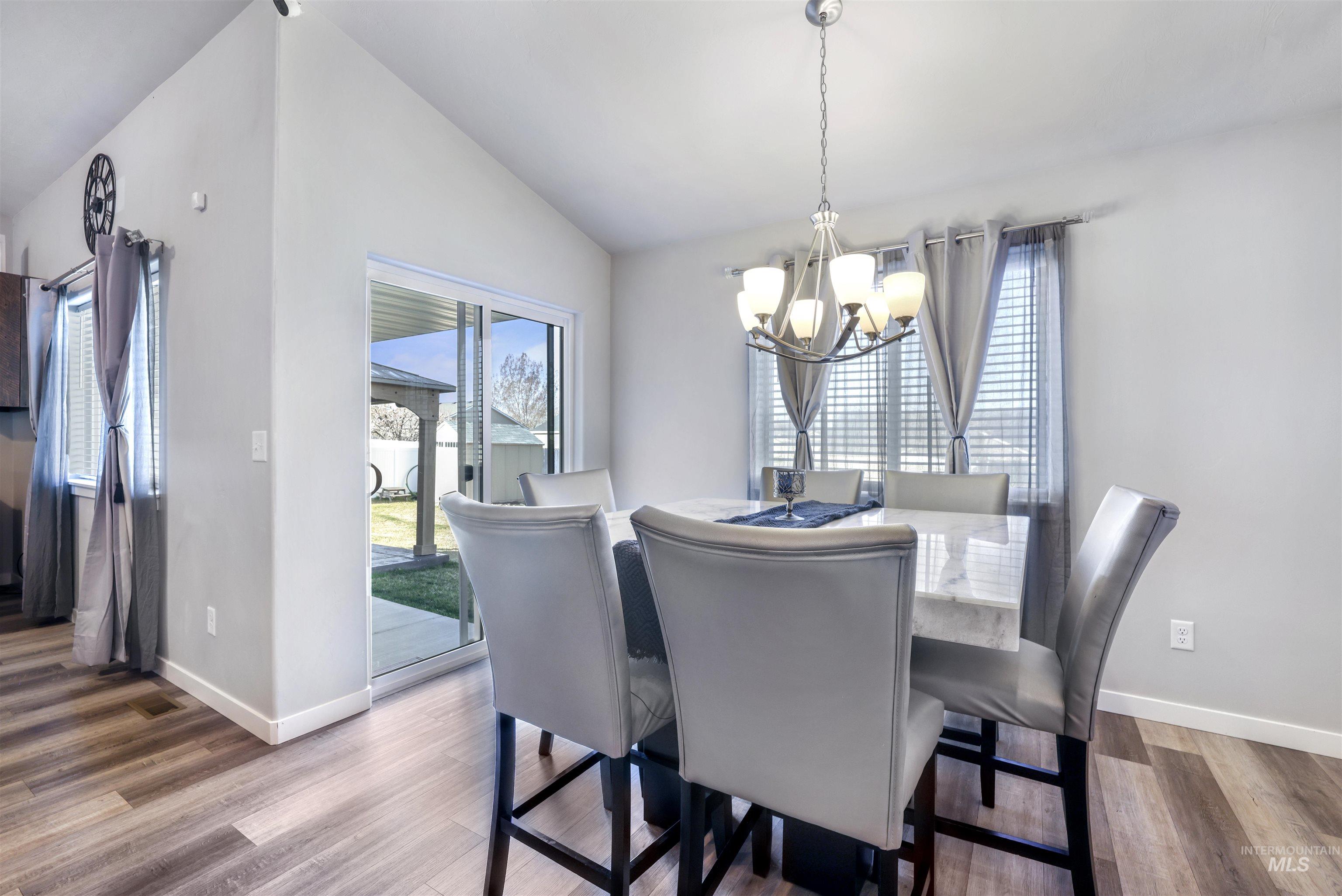 1421 N Birch St, Jerome, Idaho 83338, 3 Bedrooms, 2 Bathrooms, Residential For Sale, Price $384,900,MLS 98942103