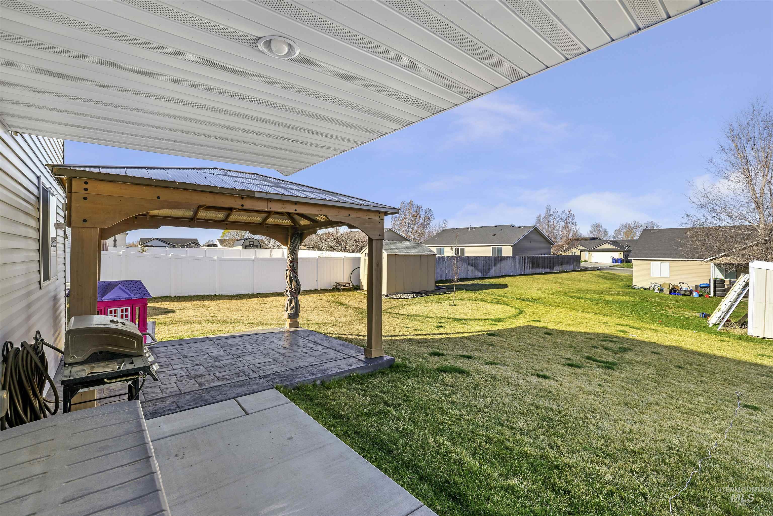 1421 N Birch St, Jerome, Idaho 83338, 3 Bedrooms, 2 Bathrooms, Residential For Sale, Price $384,900,MLS 98942103