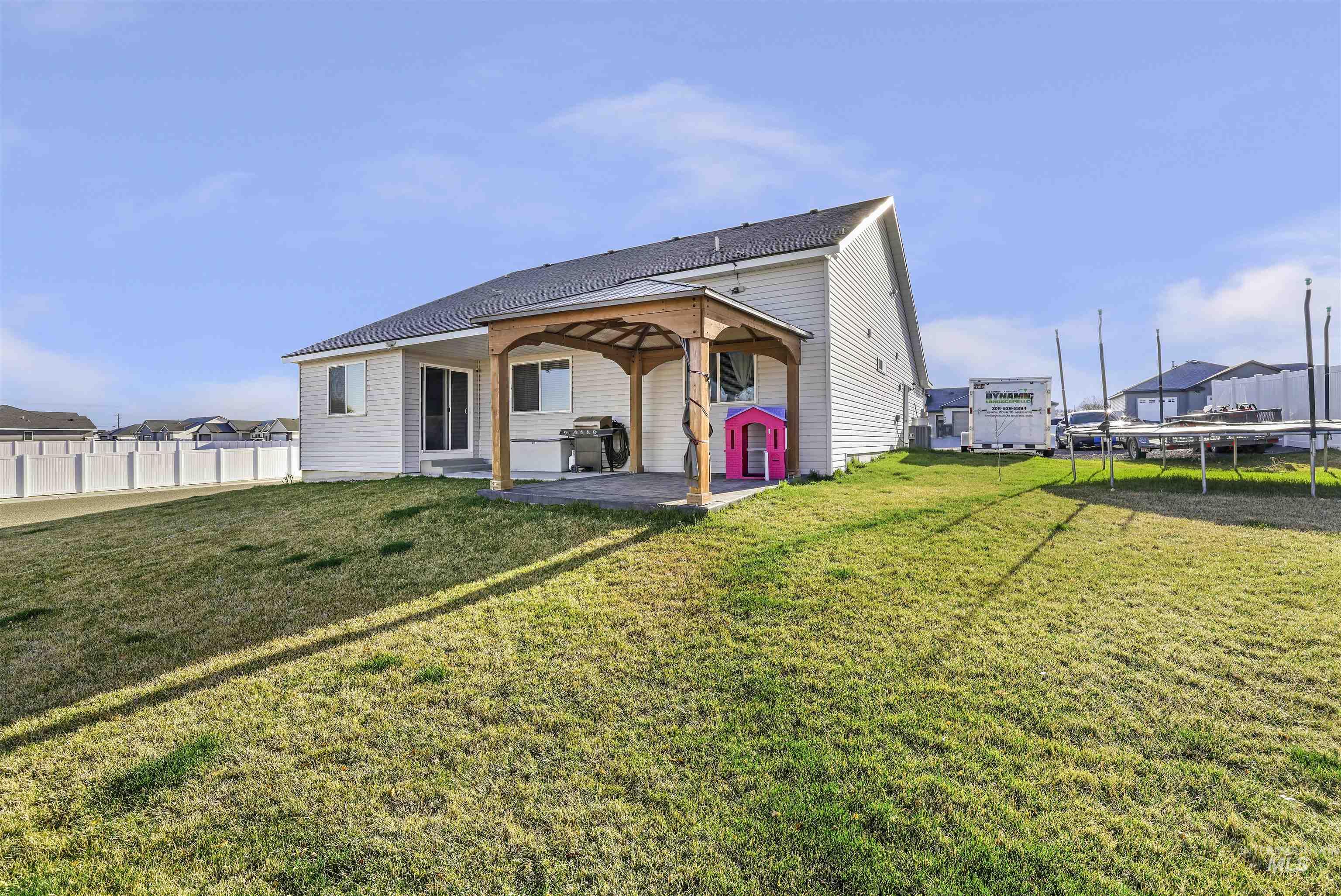 1421 N Birch St, Jerome, Idaho 83338, 3 Bedrooms, 2 Bathrooms, Residential For Sale, Price $384,900,MLS 98942103