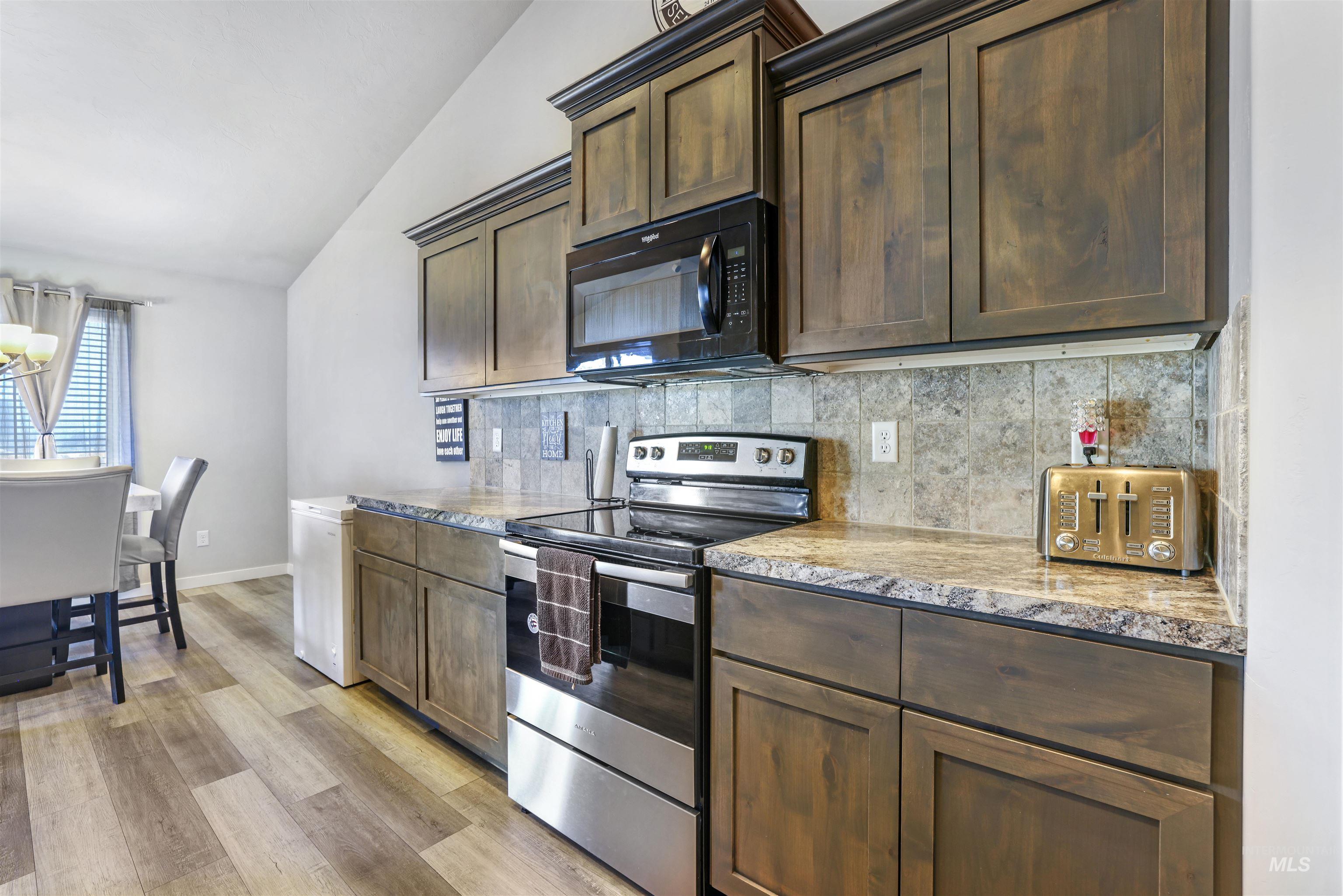 1421 N Birch St, Jerome, Idaho 83338, 3 Bedrooms, 2 Bathrooms, Residential For Sale, Price $384,900,MLS 98942103