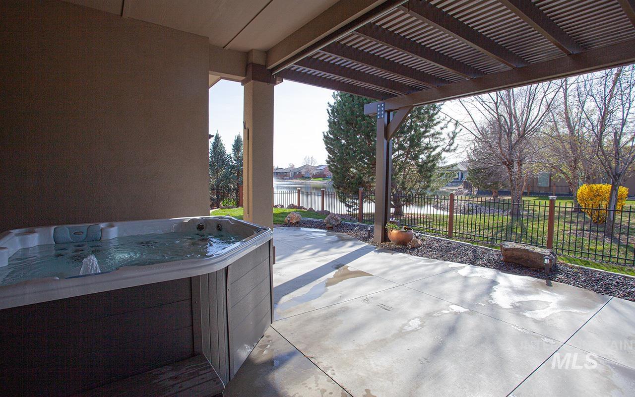 93 S Wildgrass Way, Star, Idaho 83669, 4 Bedrooms, 2.5 Bathrooms, Residential For Sale, Price $749,900,MLS 98942117