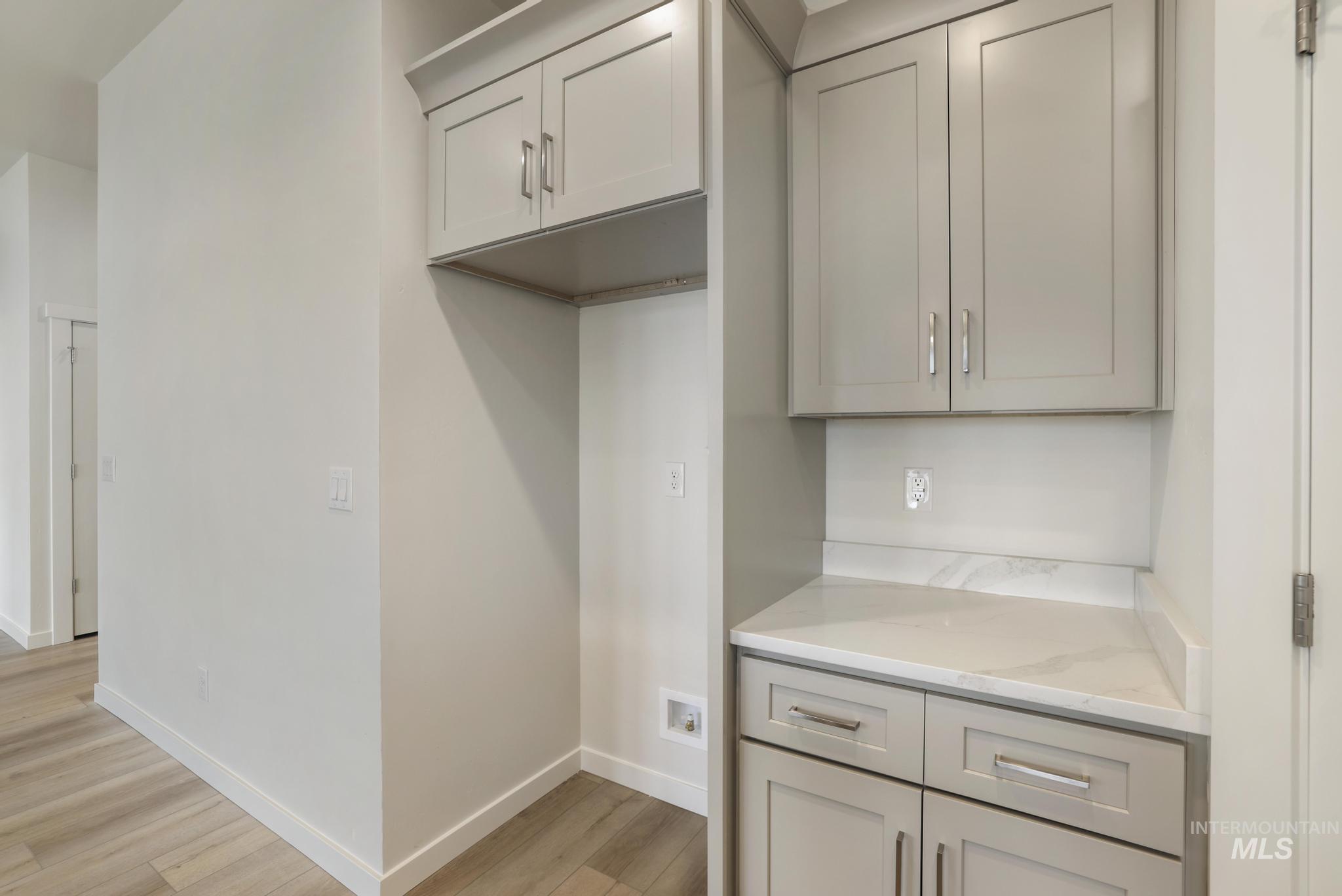 902 23rd Ave E, Jerome, Idaho 83338, 3 Bedrooms, 3 Bathrooms, Residential For Sale, Price $412,900,MLS 98942181