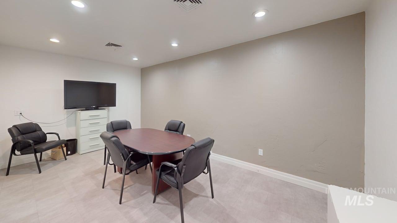 828 1/2 6th Street, Clarkston, Washington 99403, Business/Commercial For Sale, Price $199,900,MLS 98942189