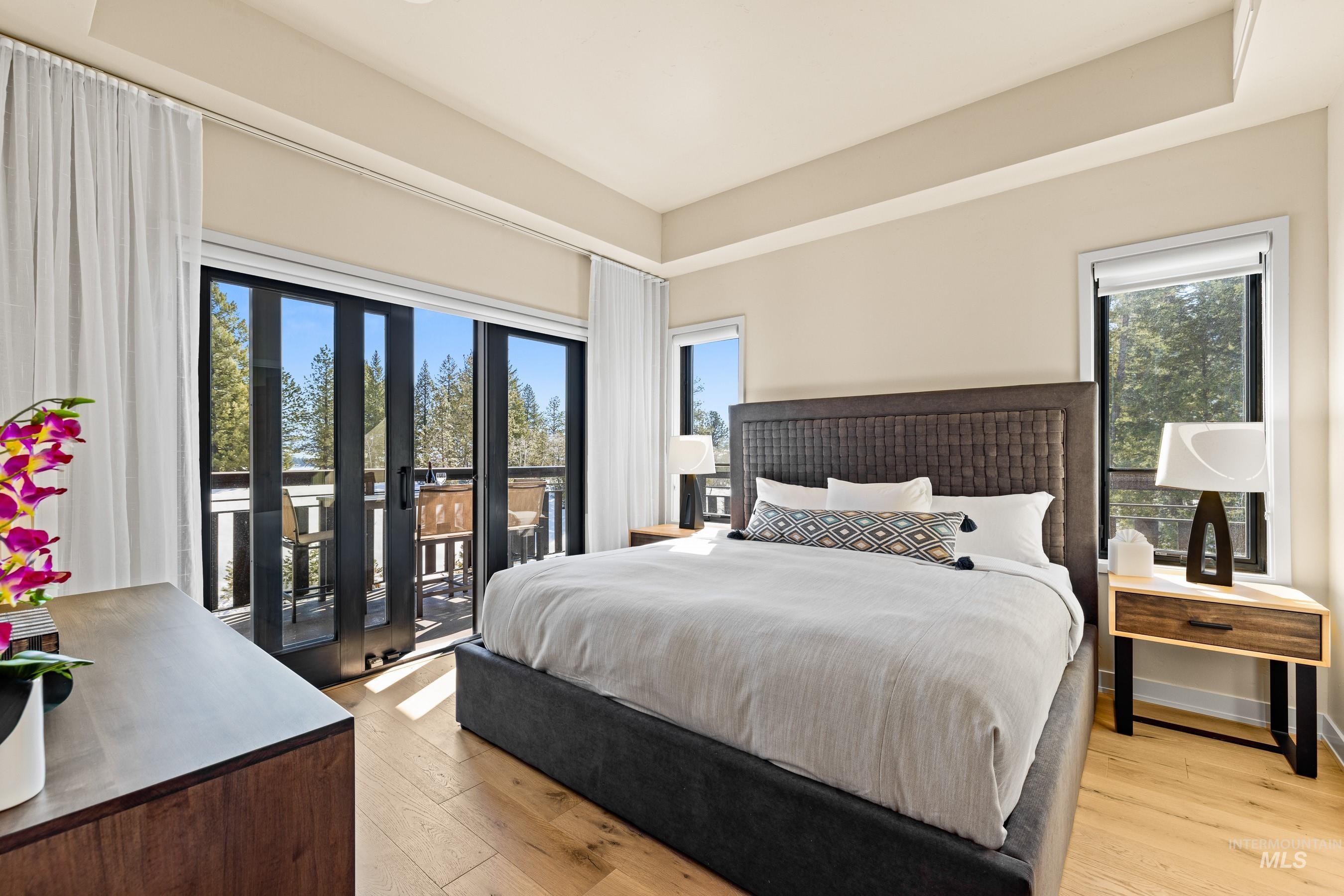 780 Village Drive, Donnelly, Idaho 83615, 2 Bedrooms, 2 Bathrooms, Residential For Sale, Price $973,000, 98942353