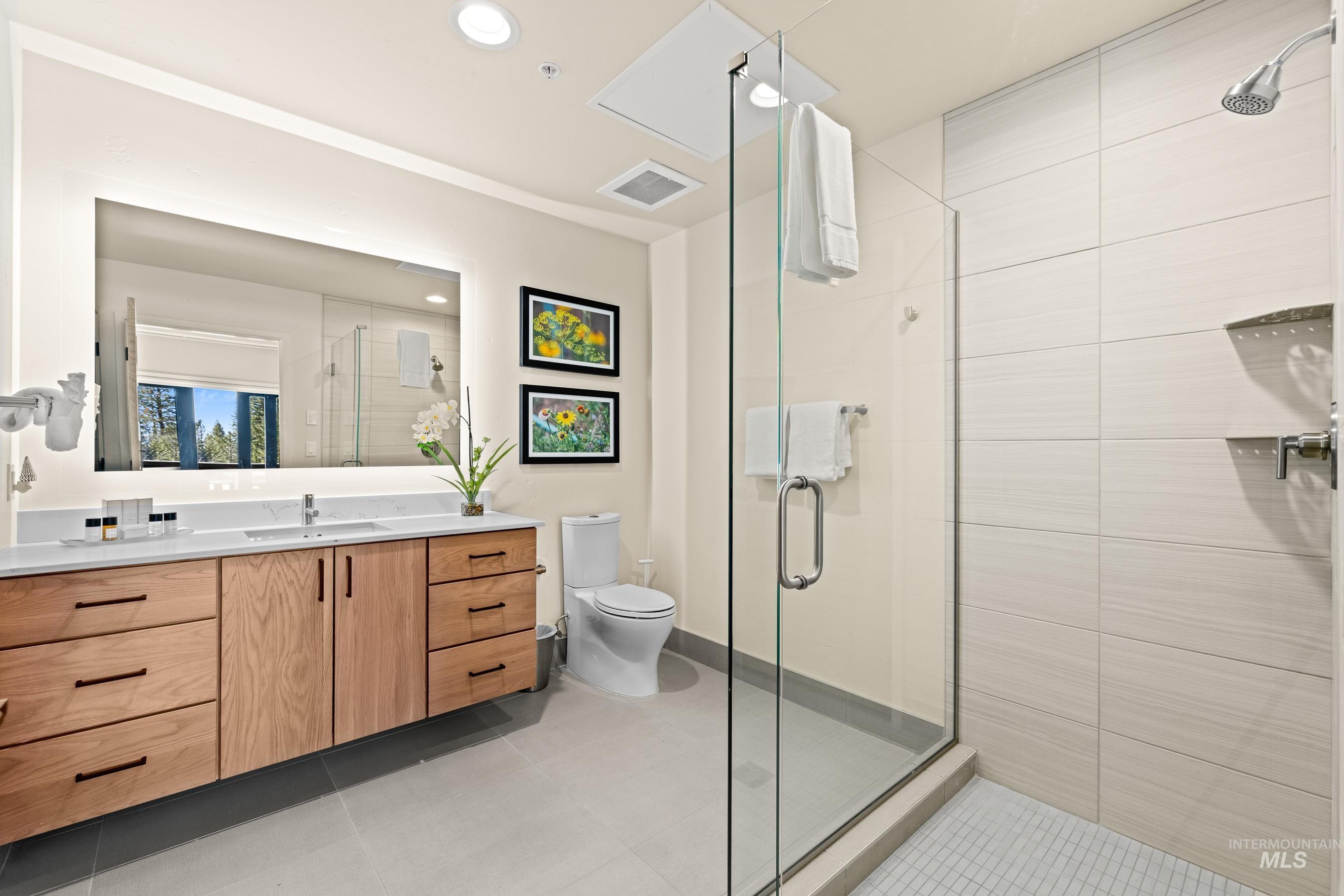 780 Village Drive, Donnelly, Idaho 83615, 2 Bedrooms, 2 Bathrooms, Residential For Sale, Price $973,000, 98942353