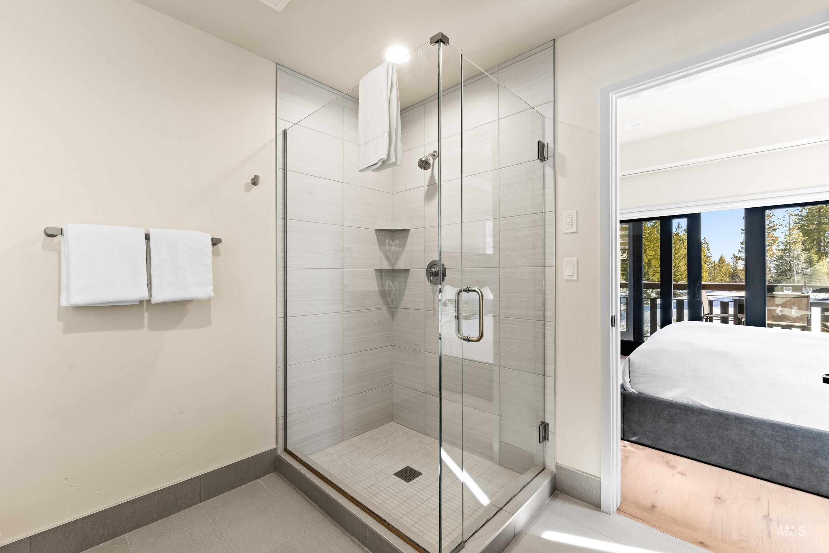 780 Village Drive, Donnelly, Idaho 83615, 2 Bedrooms, 2 Bathrooms, Residential For Sale, Price $973,000, 98942353