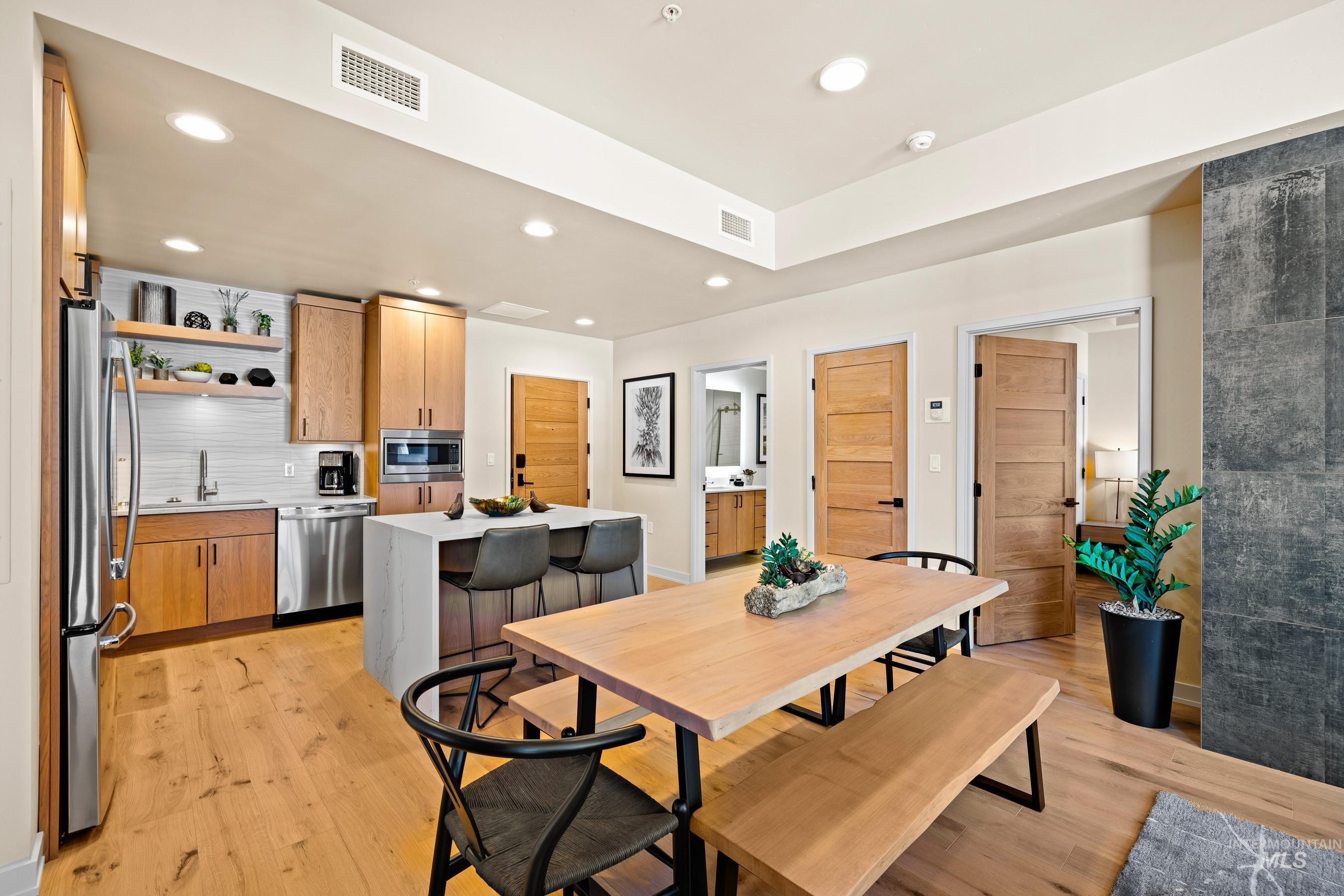 780 Village Drive, Donnelly, Idaho 83615, 2 Bedrooms, 2 Bathrooms, Residential For Sale, Price $973,000, 98942353