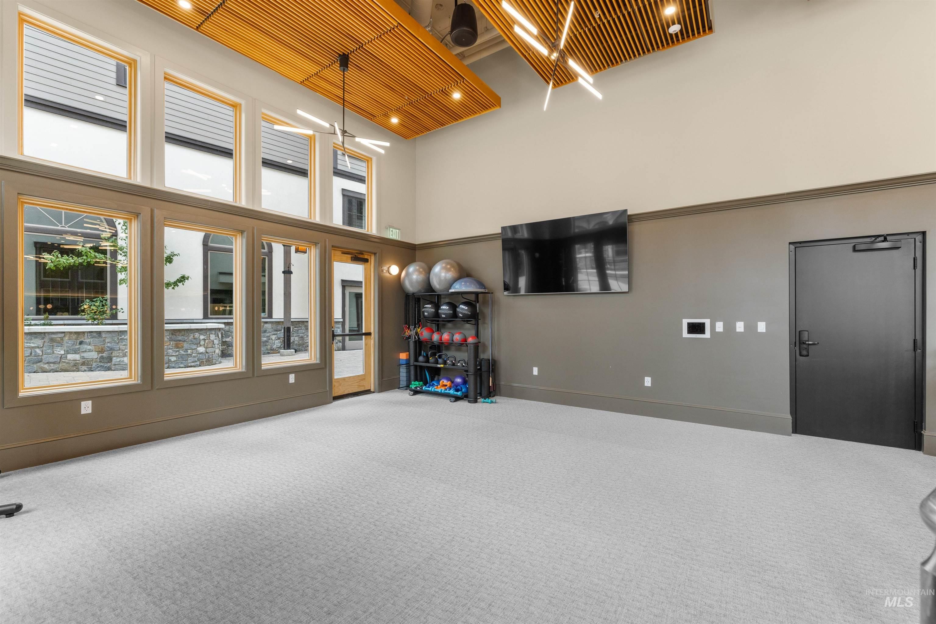 780 Village Drive, Donnelly, Idaho 83615, 2 Bedrooms, 2 Bathrooms, Residential For Sale, Price $973,000, 98942353