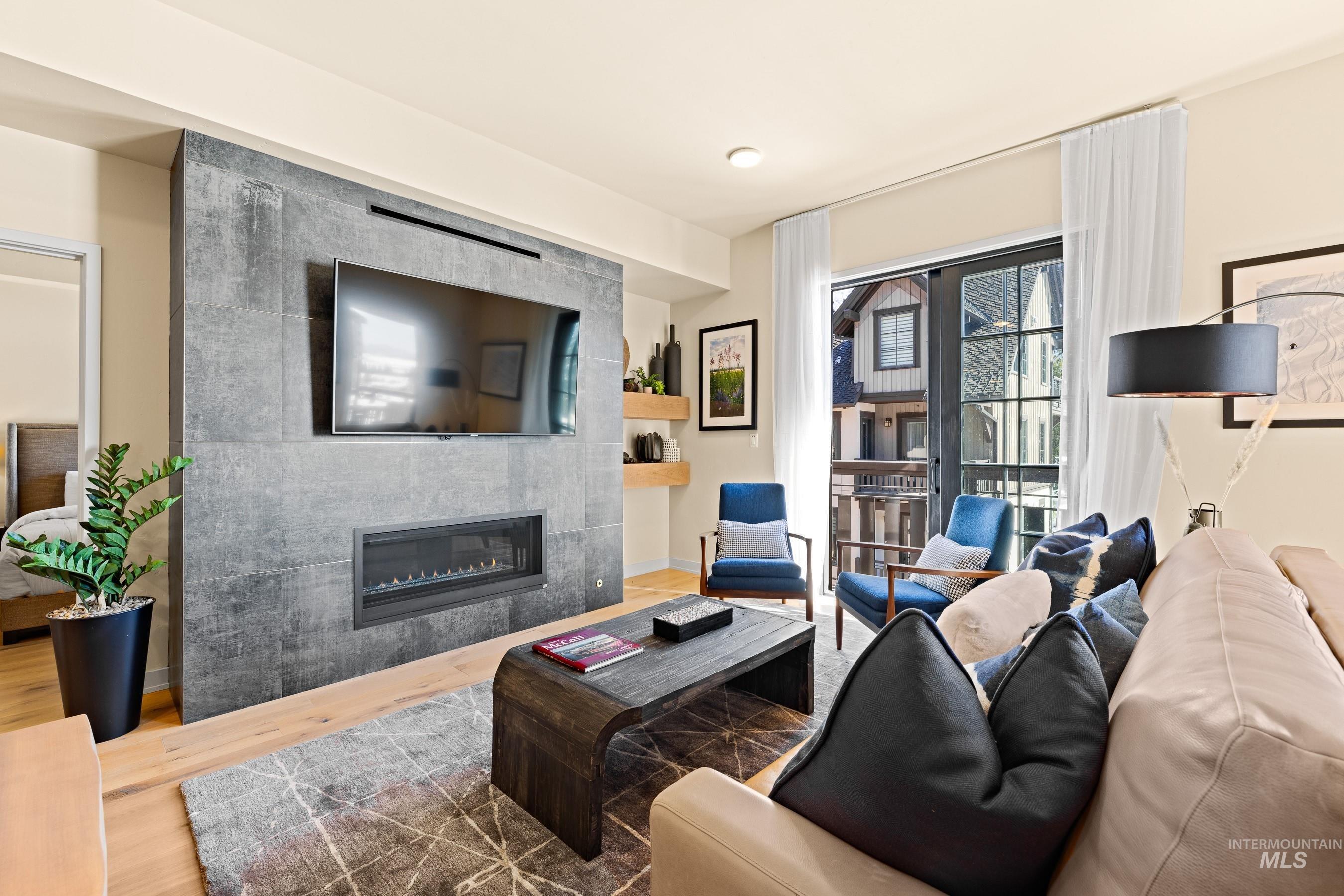 780 Village Drive, Donnelly, Idaho 83615, 2 Bedrooms, 2 Bathrooms, Residential For Sale, Price $973,000, 98942353